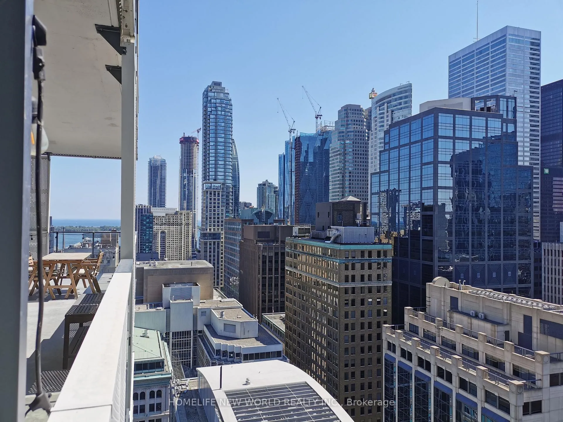 Photo 16 of Unit 2506, 25 Richmond Street E, Toronto, Church-Yonge Corridor — HOMEH