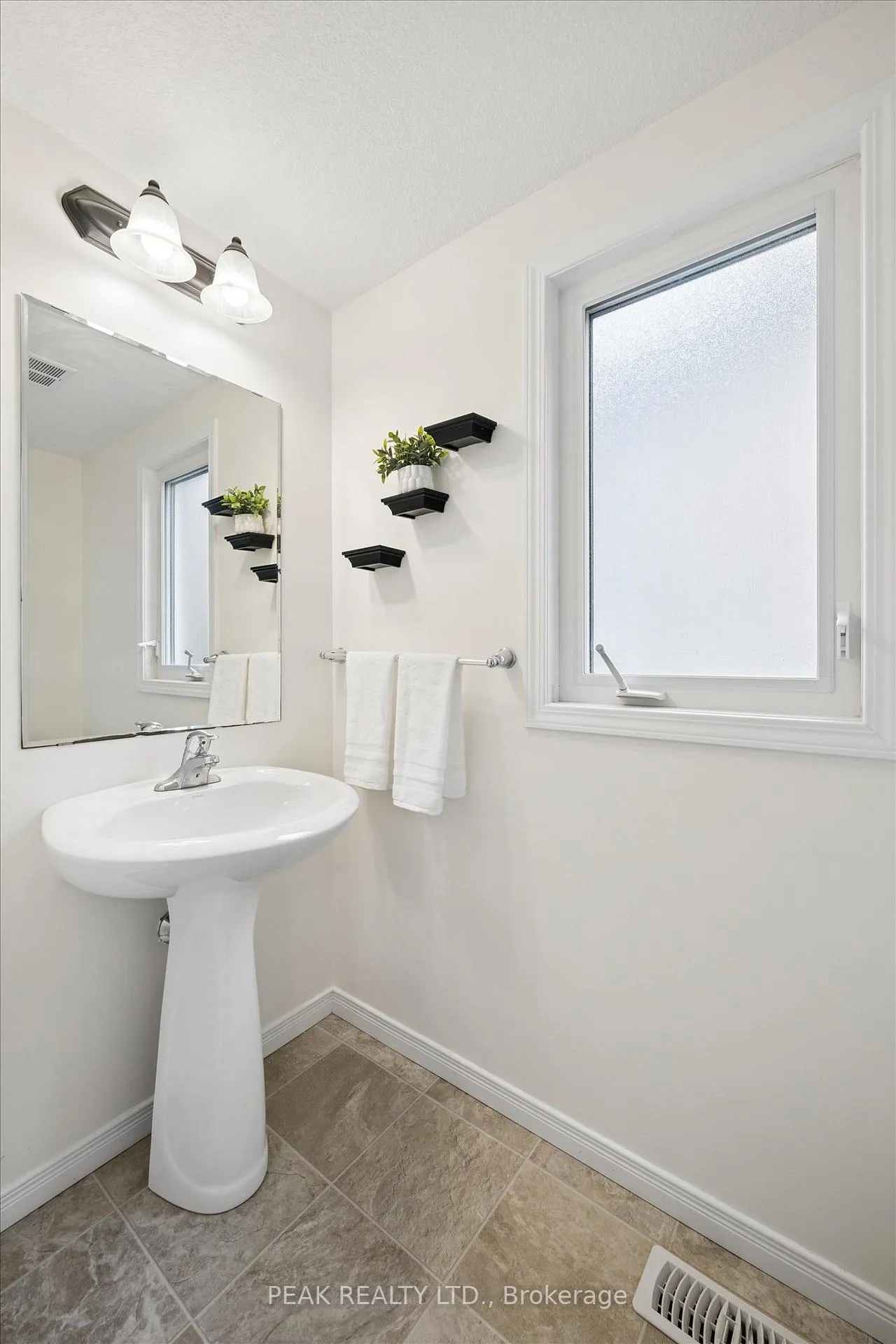 Photo 6 of 6 Sassafras Street, Kitchener, Highland West — HOMEH