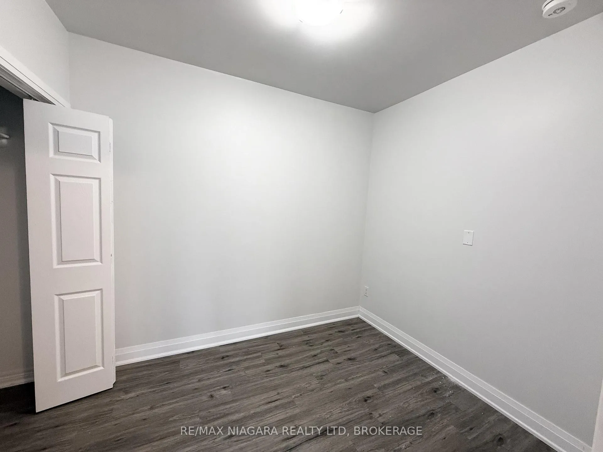 Photo 15 of Unit Unit 4, 4711 River Road, Niagara Falls, Downtown — HOMEH