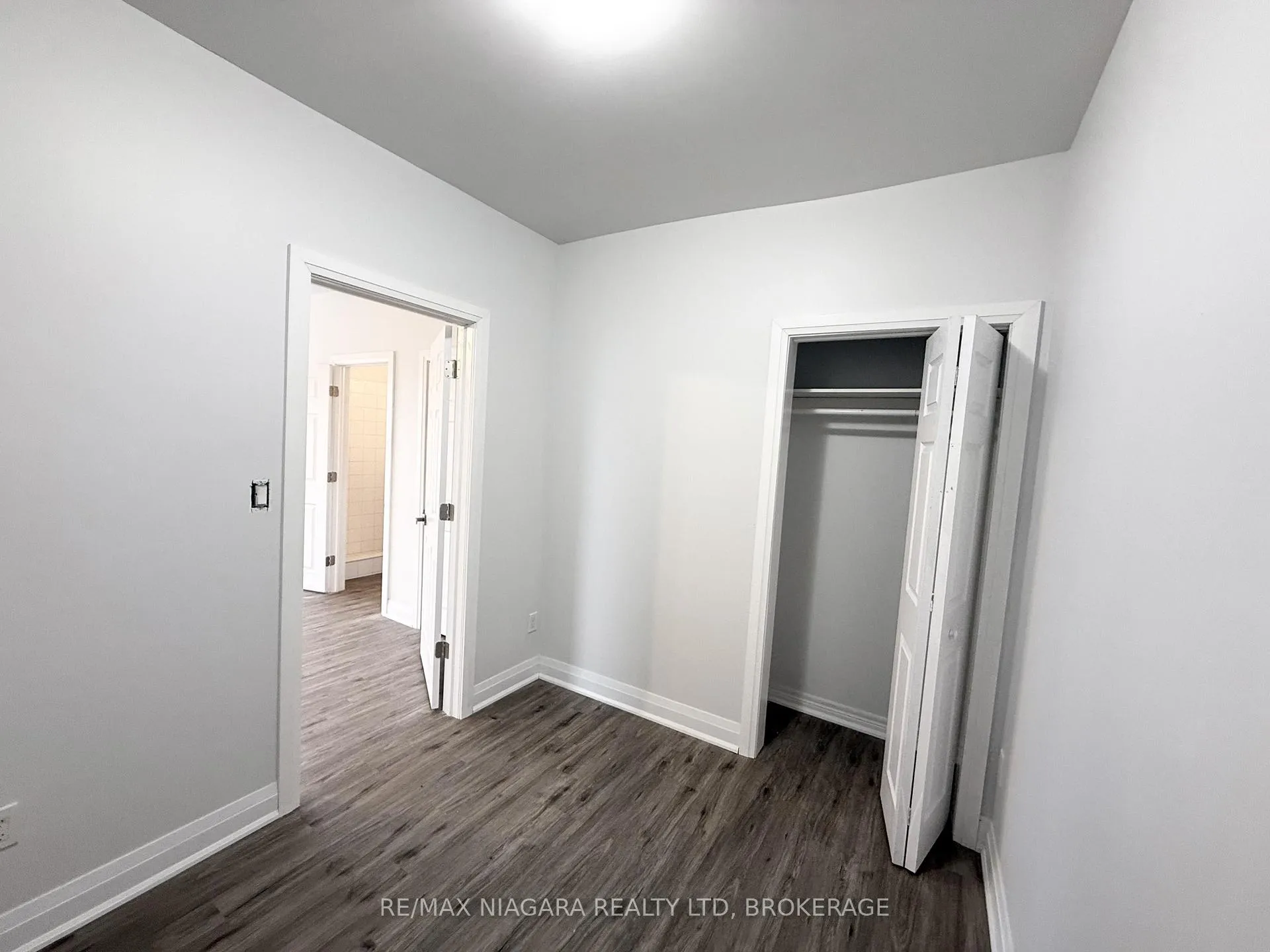 Photo 16 of Unit Unit 4, 4711 River Road, Niagara Falls, Downtown — HOMEH
