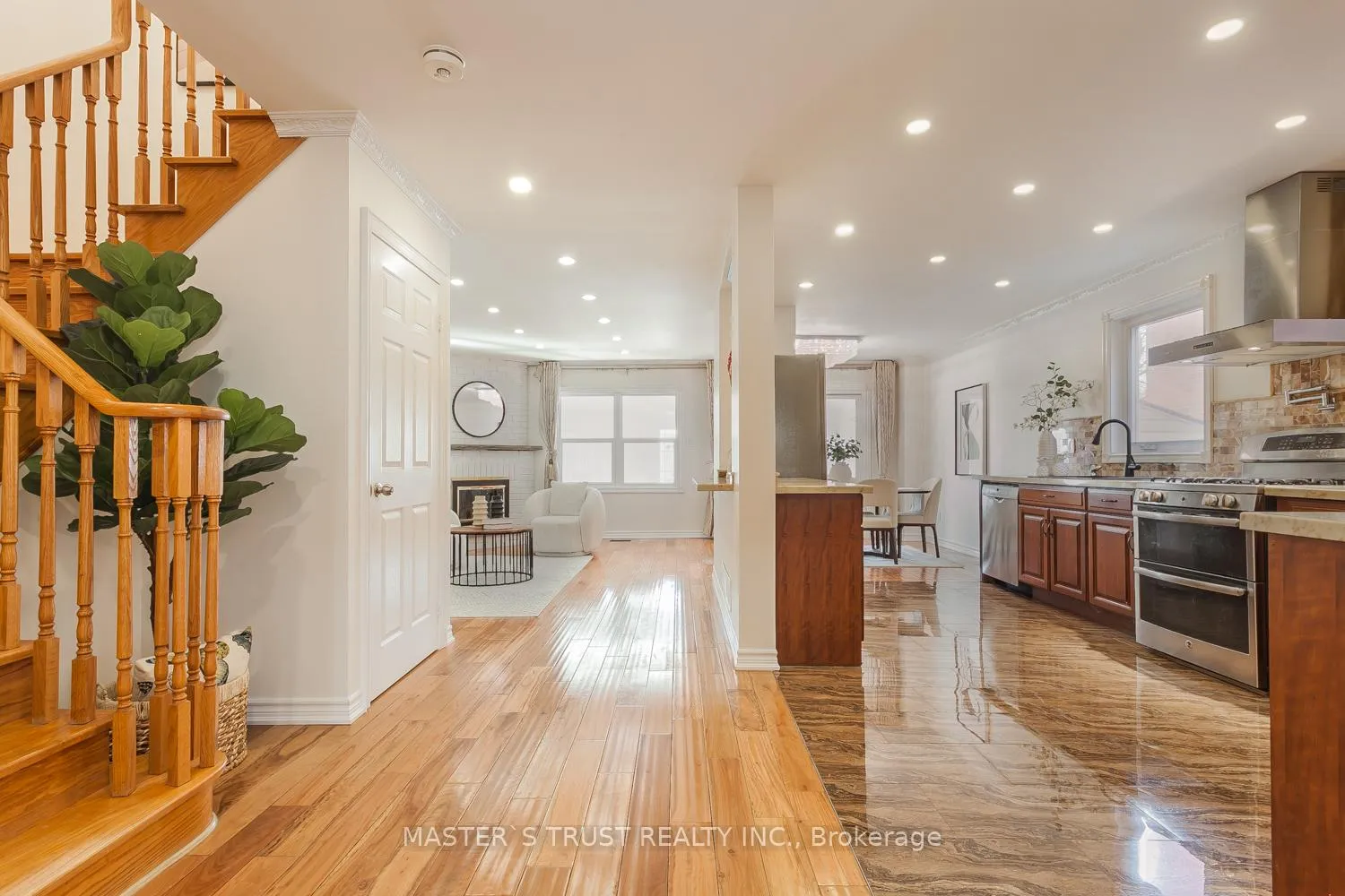 Photo 7 of 97 Pauline Court, Vaughan, Glen Shields — HOMEH