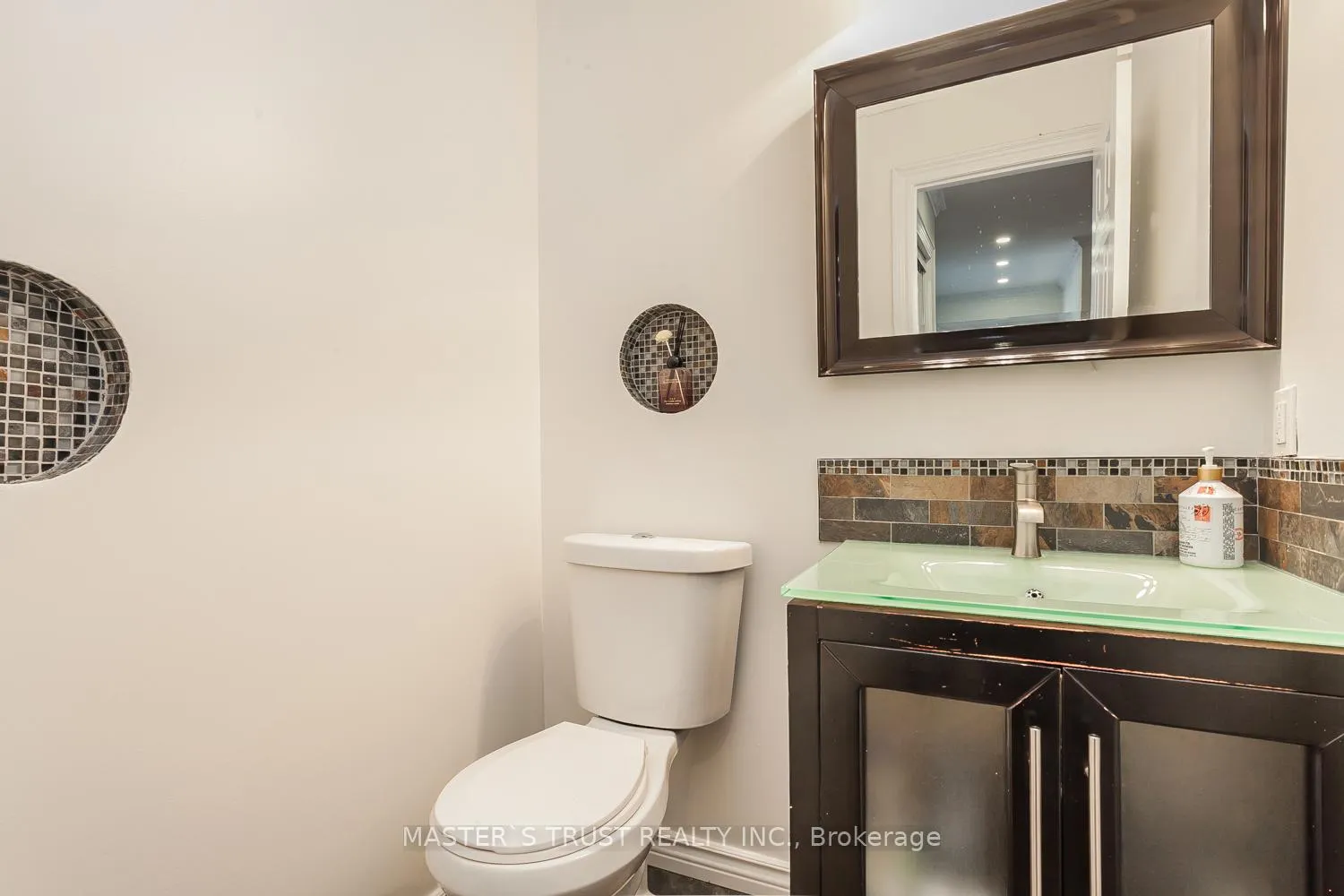 Photo 15 of 97 Pauline Court, Vaughan, Glen Shields — HOMEH