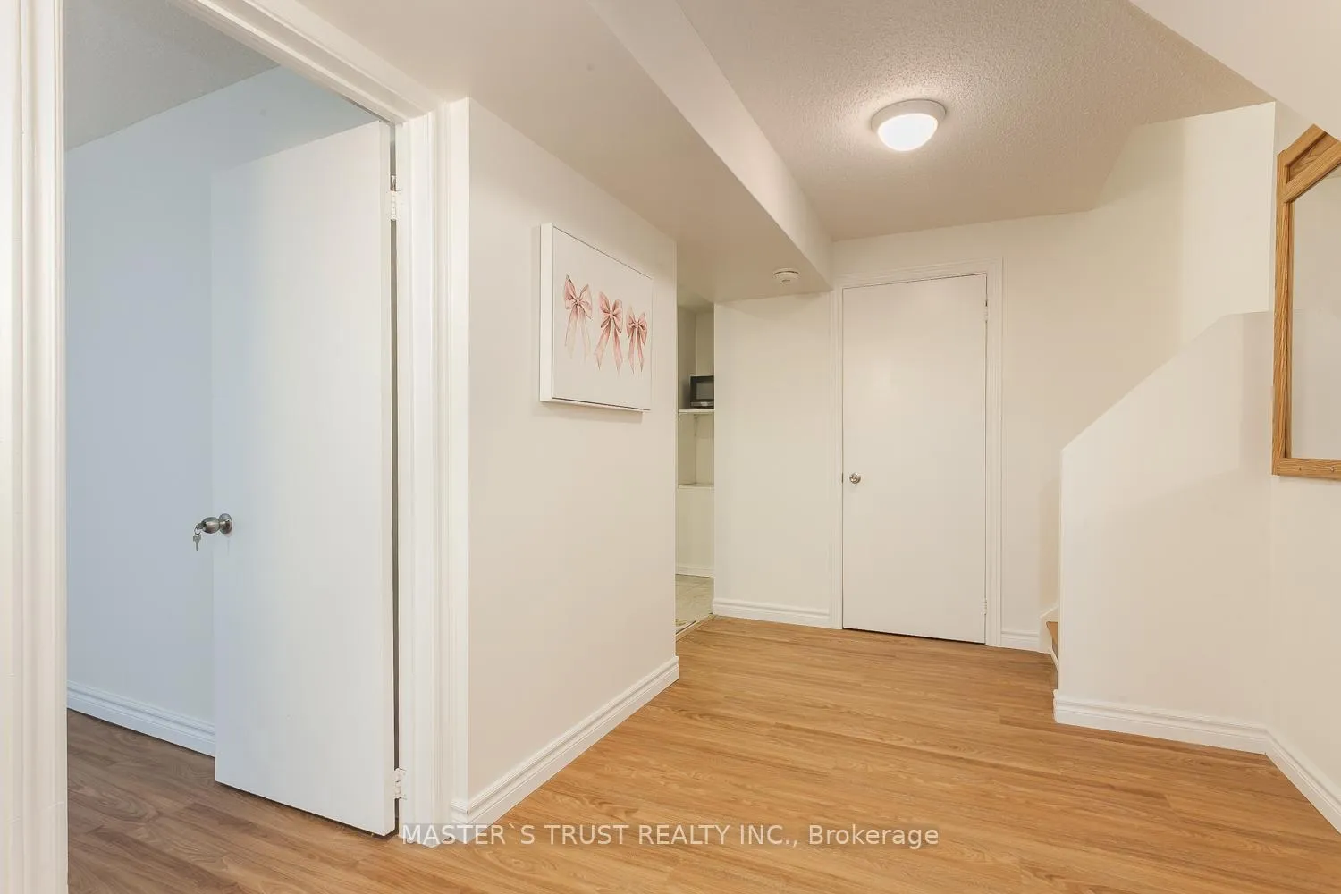 Photo 26 of 97 Pauline Court, Vaughan, Glen Shields — HOMEH