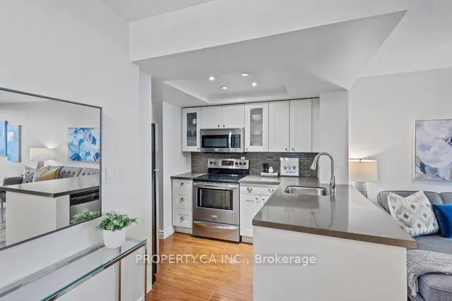 Photo 2 of Unit 439, 222 The Esplanade, Toronto, Waterfront Communities — HOMEH