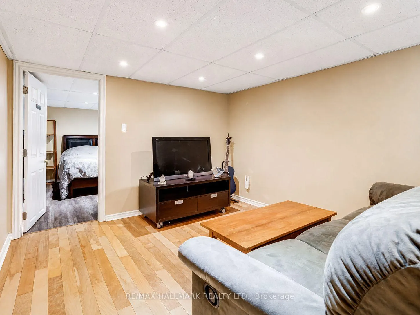 Photo 23 of 122 Hawthorne Road, Oakville, Central — HOMEH