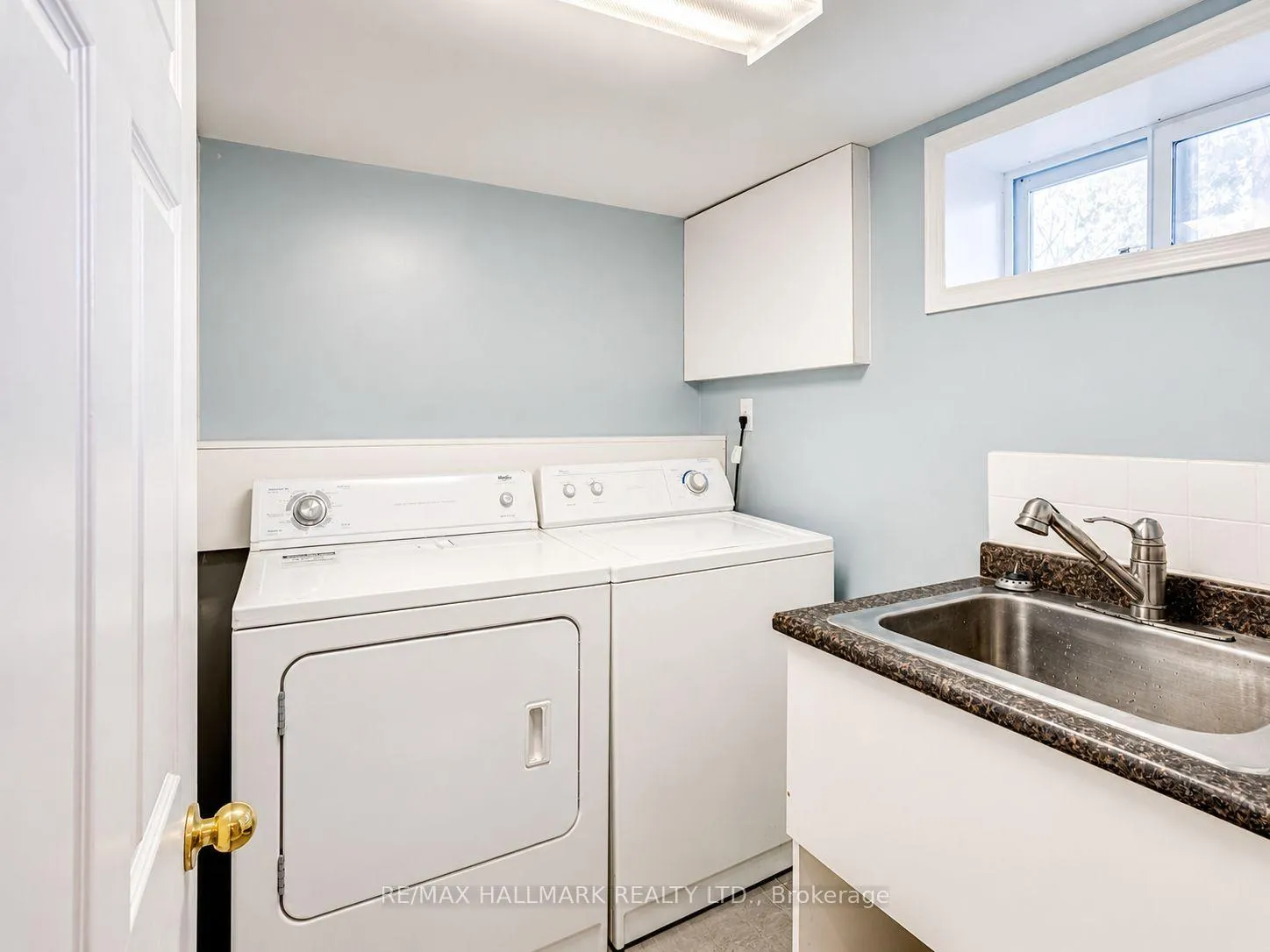 Photo 26 of 122 Hawthorne Road, Oakville, Central — HOMEH