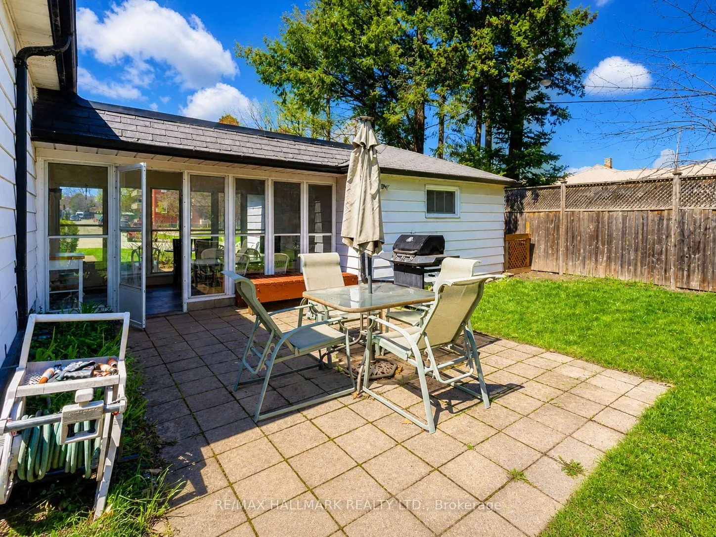 Photo 29 of 122 Hawthorne Road, Oakville, Central — HOMEH