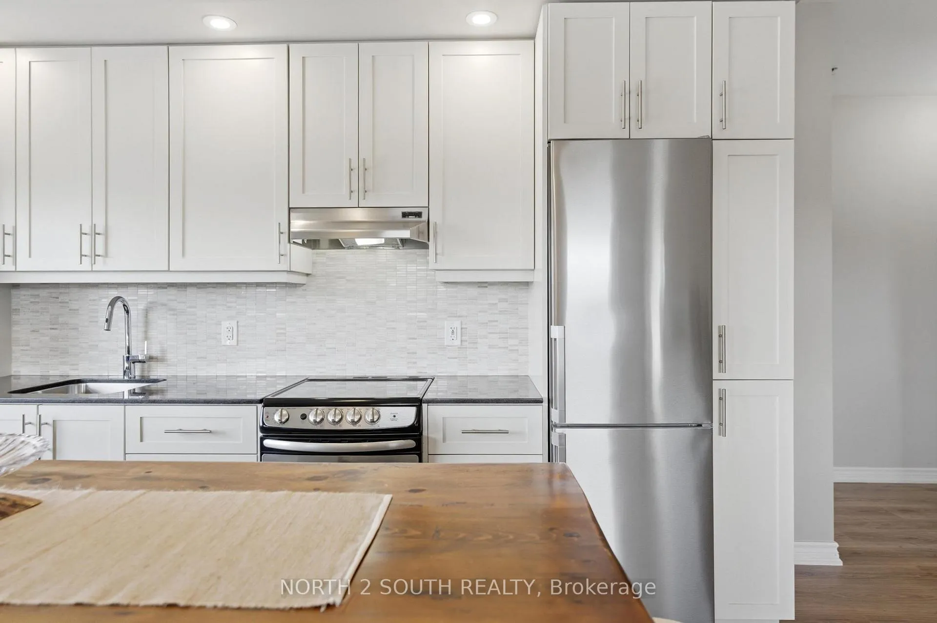 Photo 18 of Unit 408, 40 Esplanade Lane, Grimsby, Grimsby Beach — HOMEH