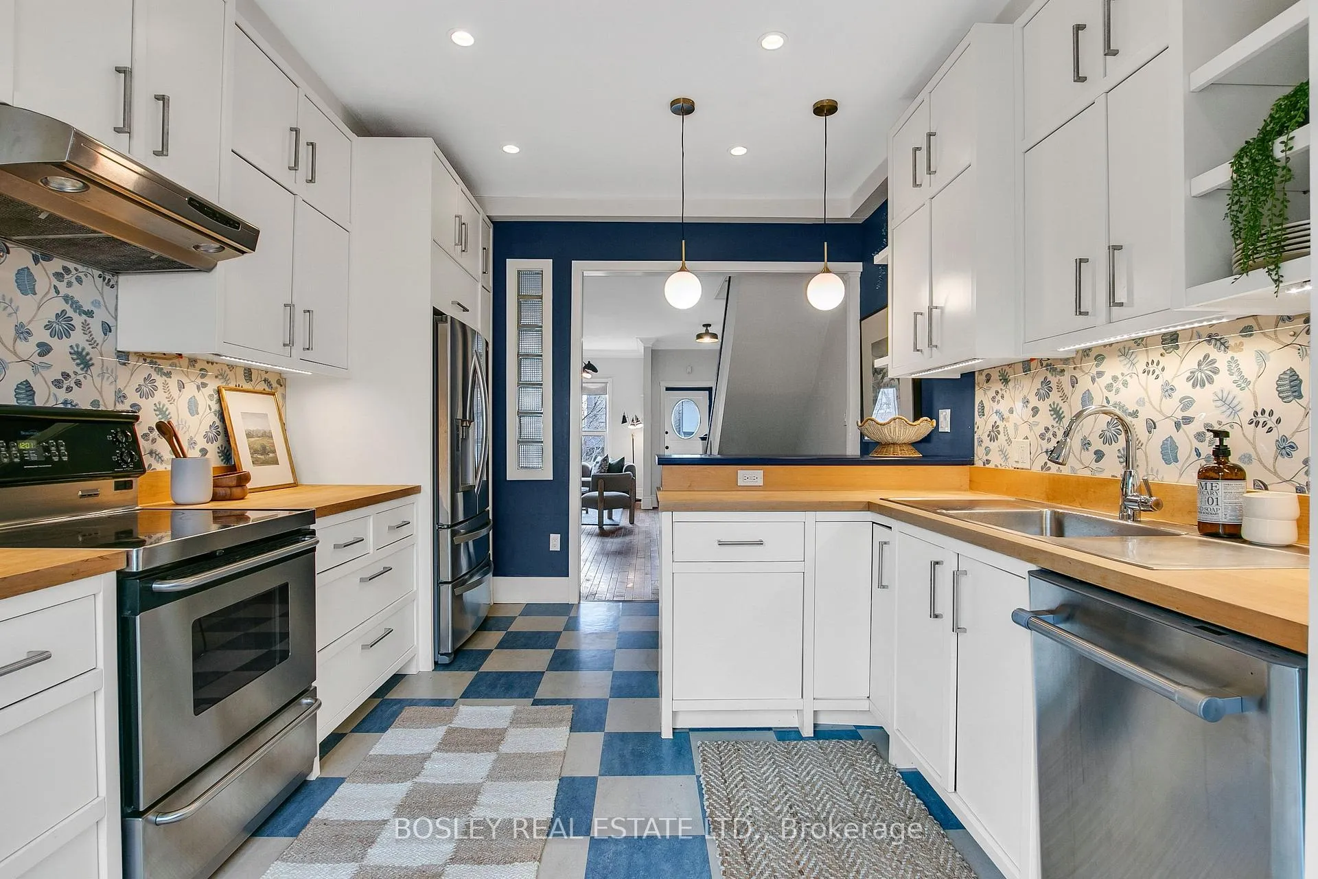 Photo 17 of 42 Dingwall Avenue, Toronto, Blake-Jones — HOMEH