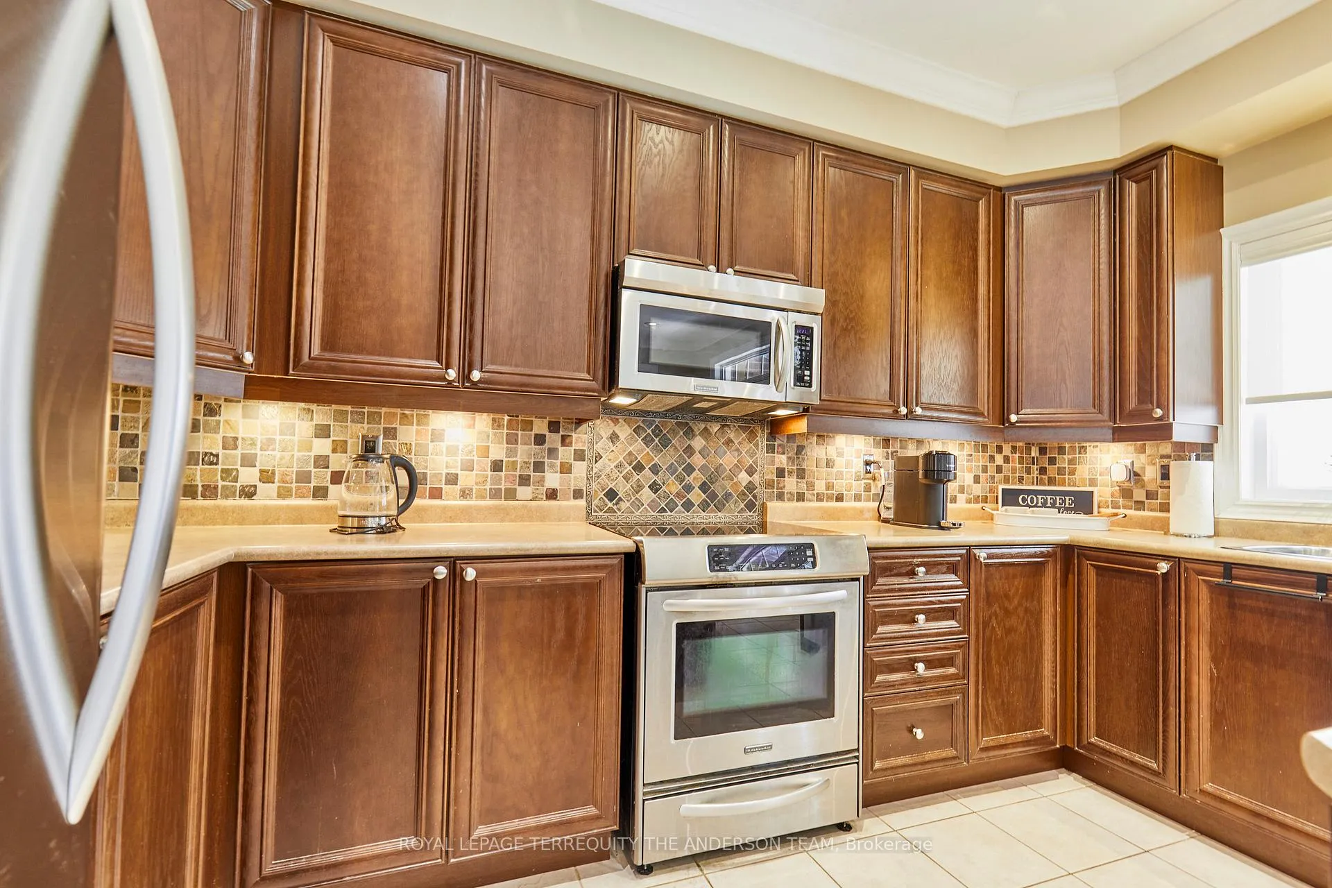Photo 22 of 1577 Pennel Drive, Oshawa, Taunton — HOMEH