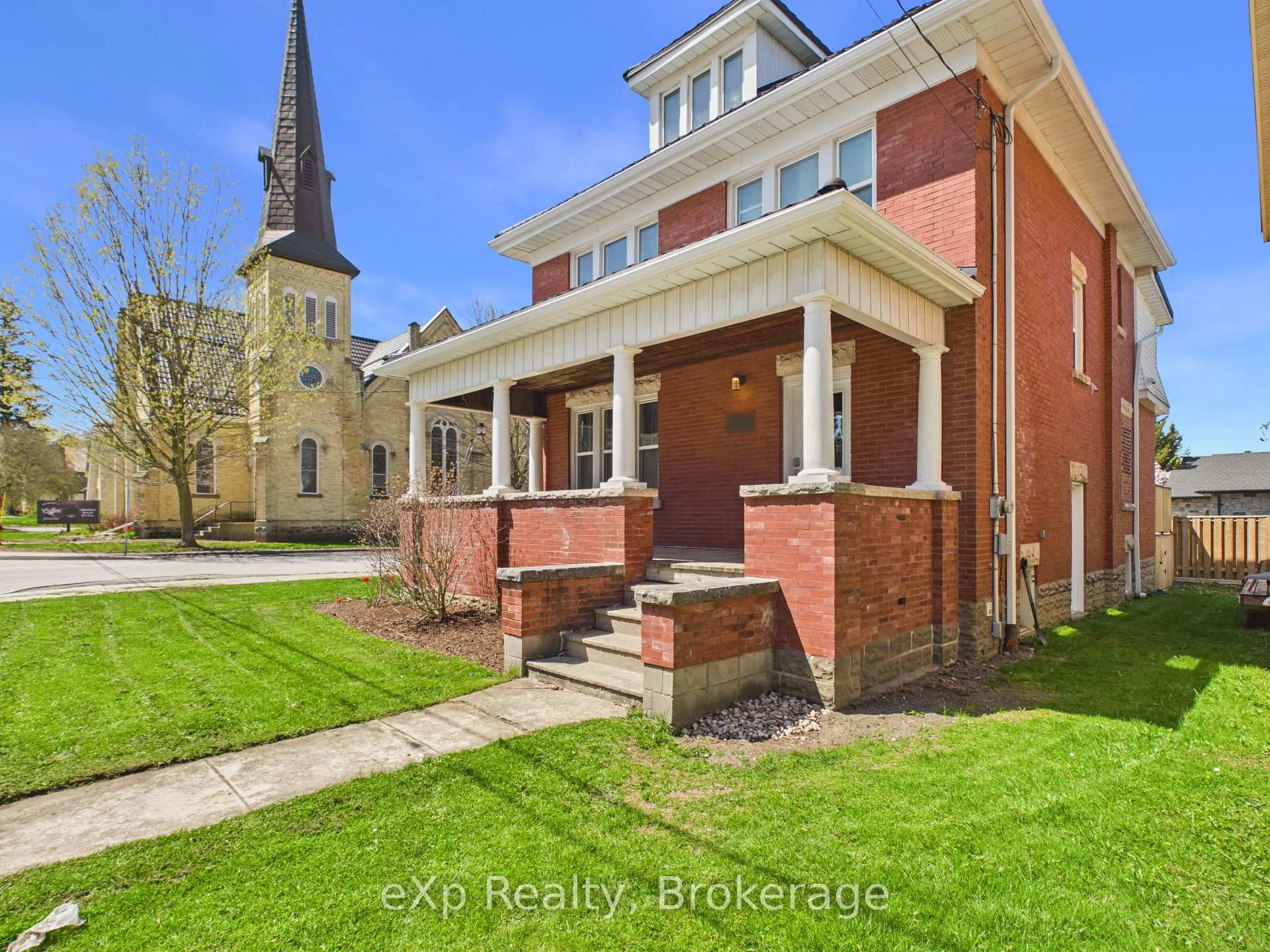 Photo 2 of 235 Jackson Street S, Brockton — HOMEH