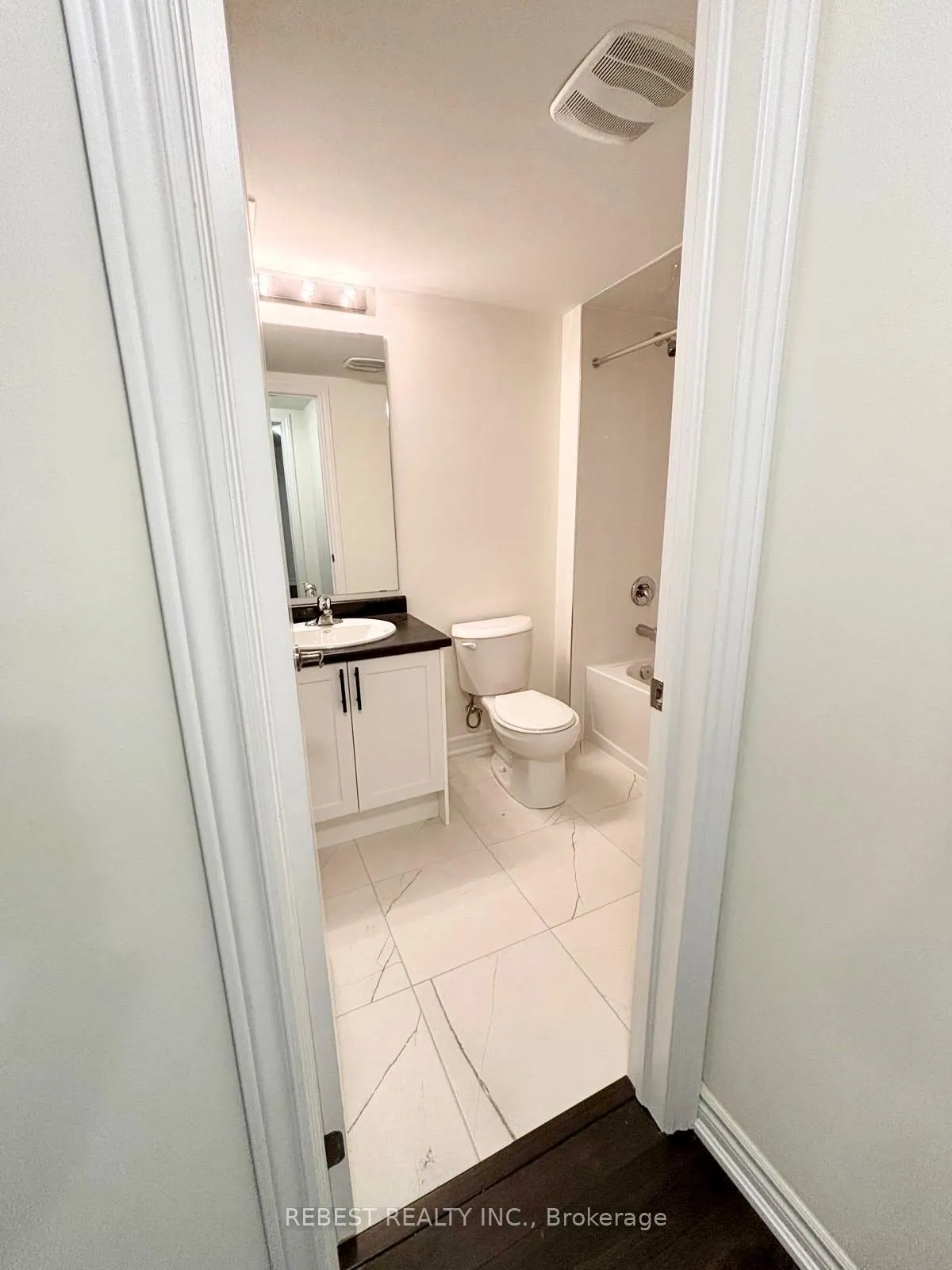 Photo 4 of Unit (BSMT), 57 Durham Avenue, Barrie, Innis-Shore — HOMEH
