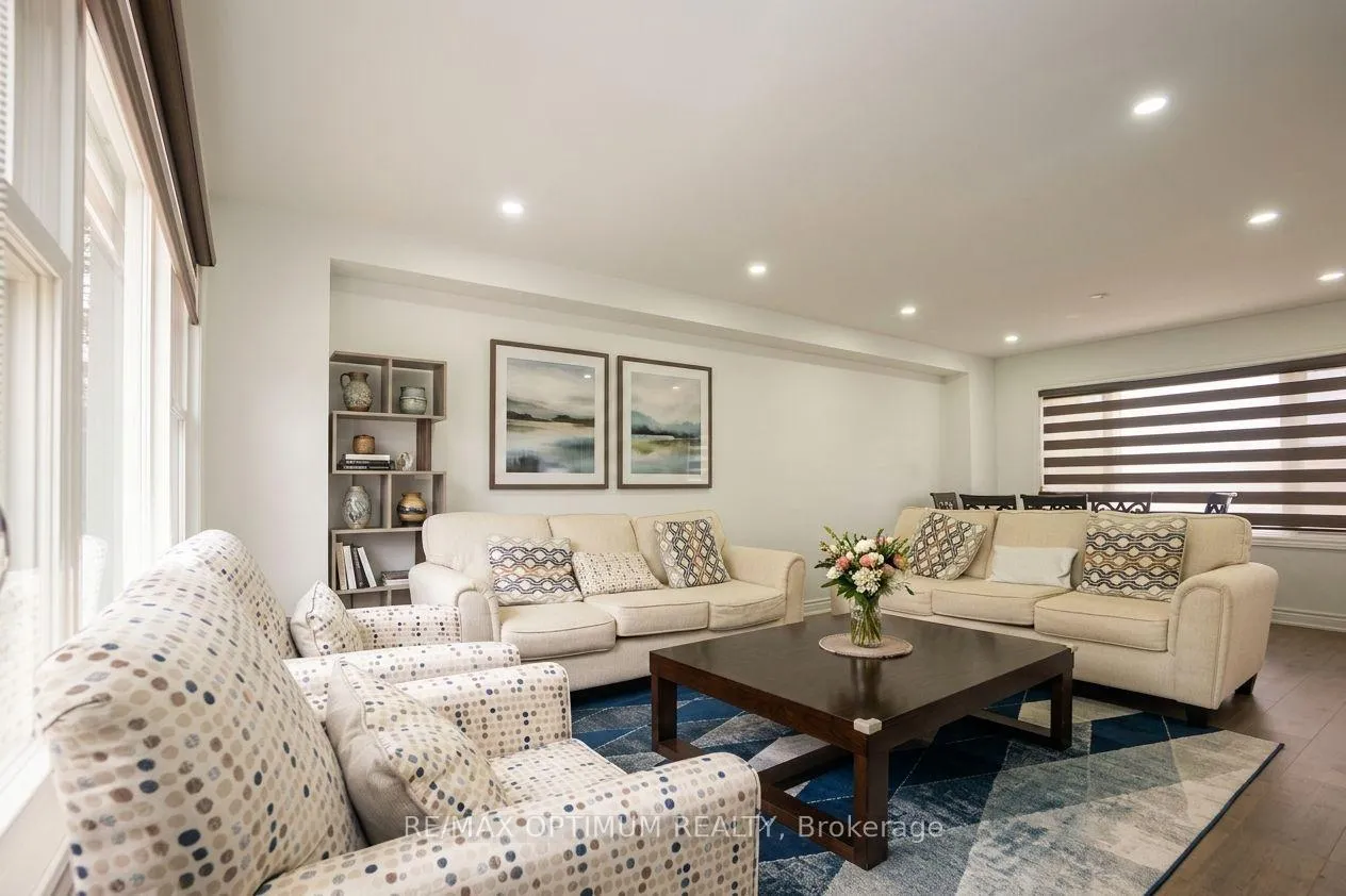 Photo 2 of 10420 Heritage Road, Brampton, Northwest Brampton — HOMEH