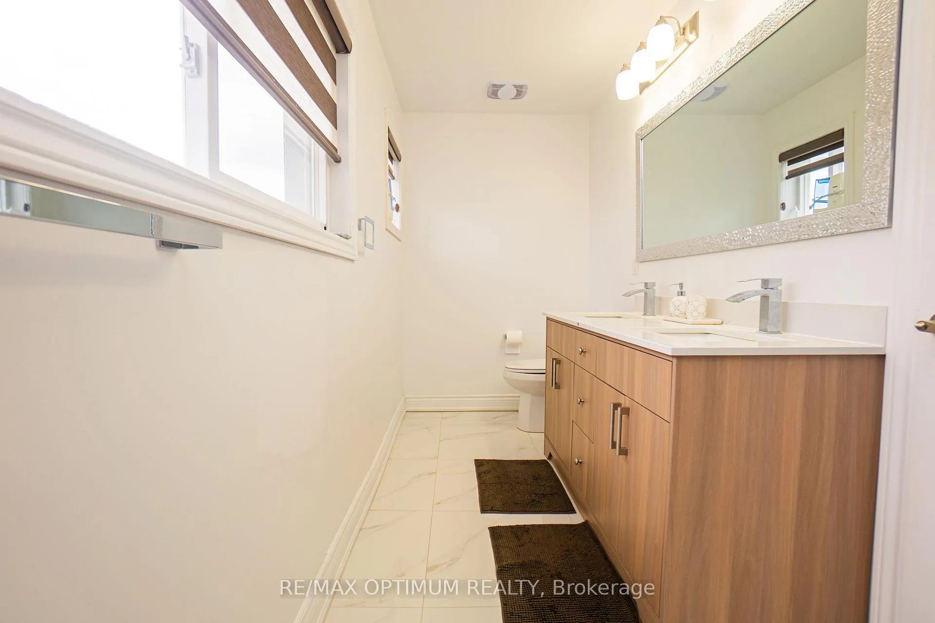 Photo 8 of 10420 Heritage Road, Brampton, Northwest Brampton — HOMEH