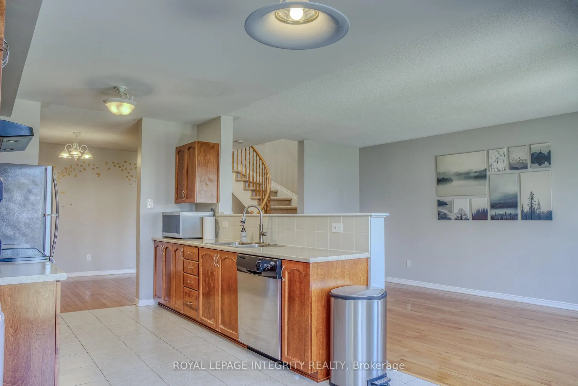 Photo 10 of 789 Percifor Way, Ottawa, Mer Bleue/Bradley Estates/Anderson Park — HOMEH