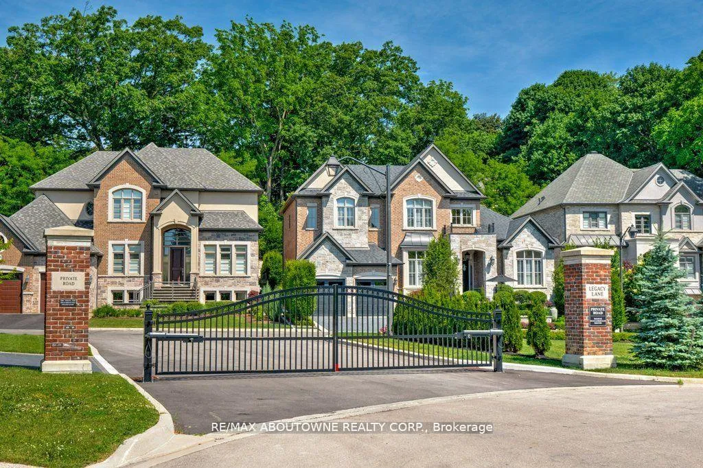 Photo 2 of 47 Legacy Lane, Hamilton, Ancaster — HOMEH