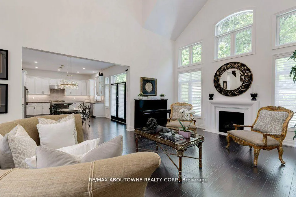 Photo 10 of 47 Legacy Lane, Hamilton, Ancaster — HOMEH
