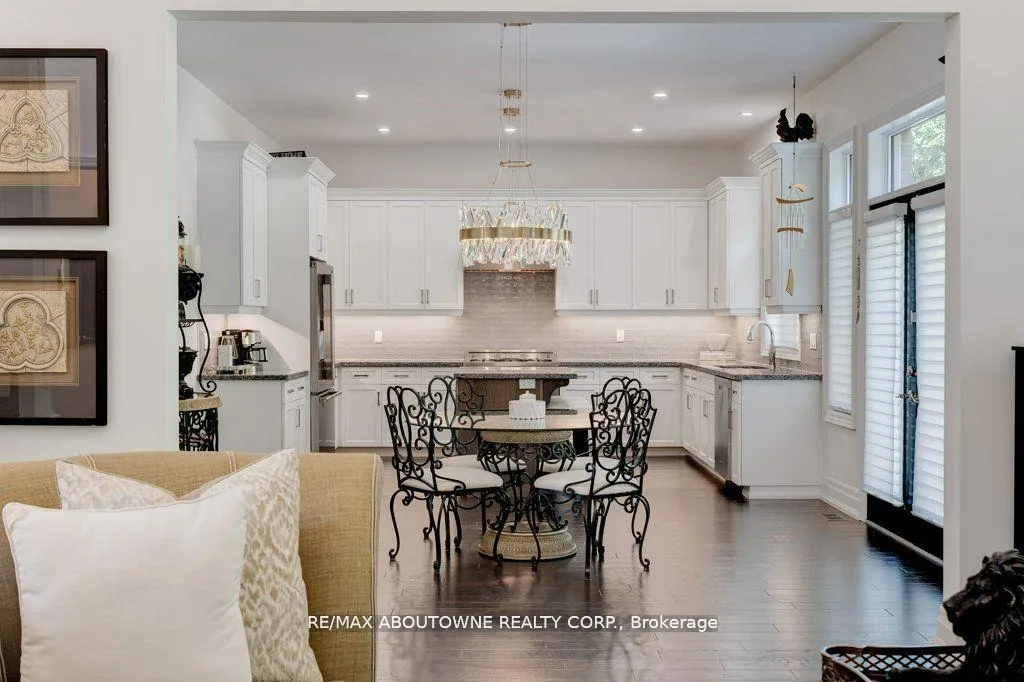 Photo 11 of 47 Legacy Lane, Hamilton, Ancaster — HOMEH