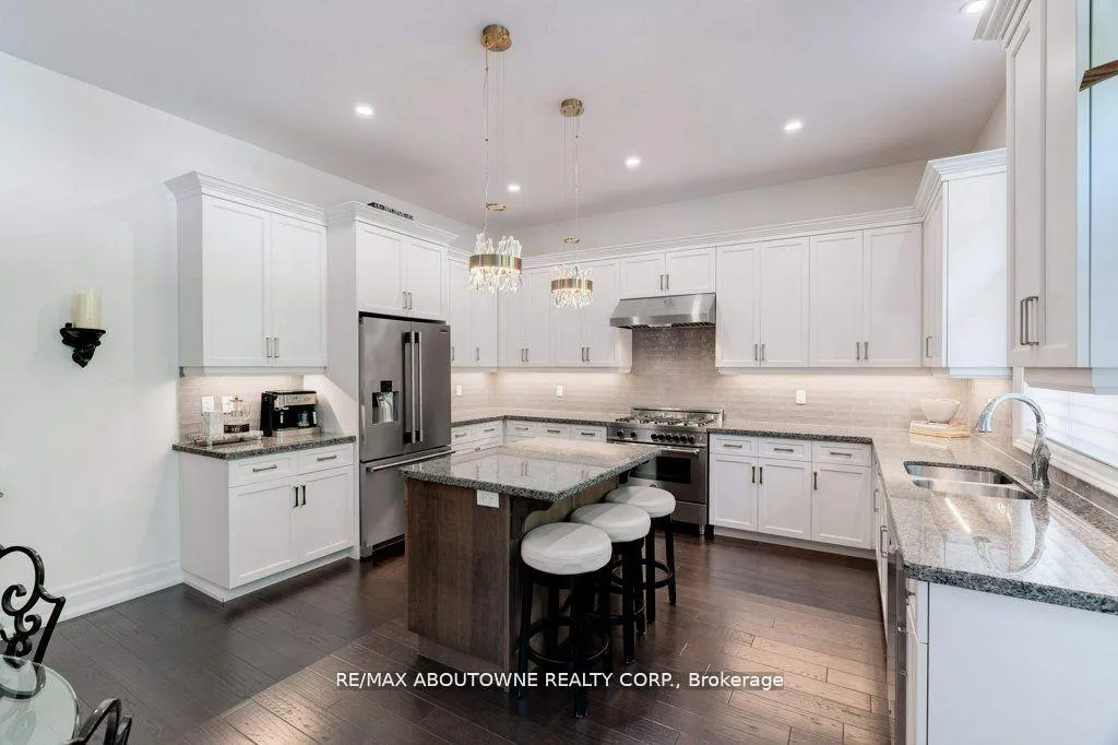 Photo 14 of 47 Legacy Lane, Hamilton, Ancaster — HOMEH