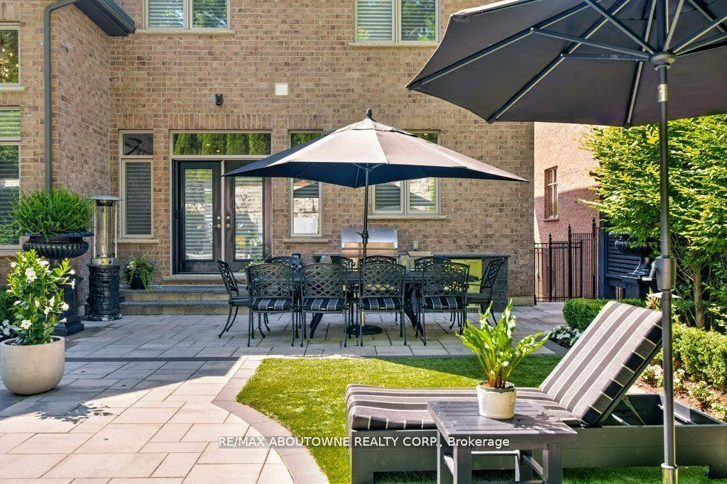 Photo 37 of 47 Legacy Lane, Hamilton, Ancaster — HOMEH