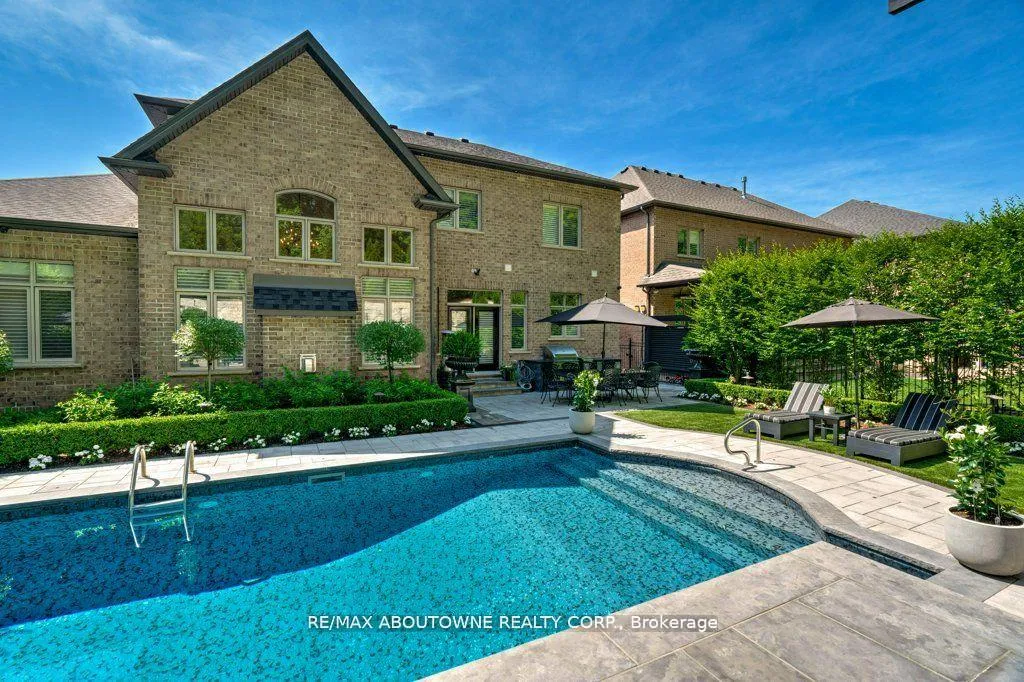 Photo 44 of 47 Legacy Lane, Hamilton, Ancaster — HOMEH