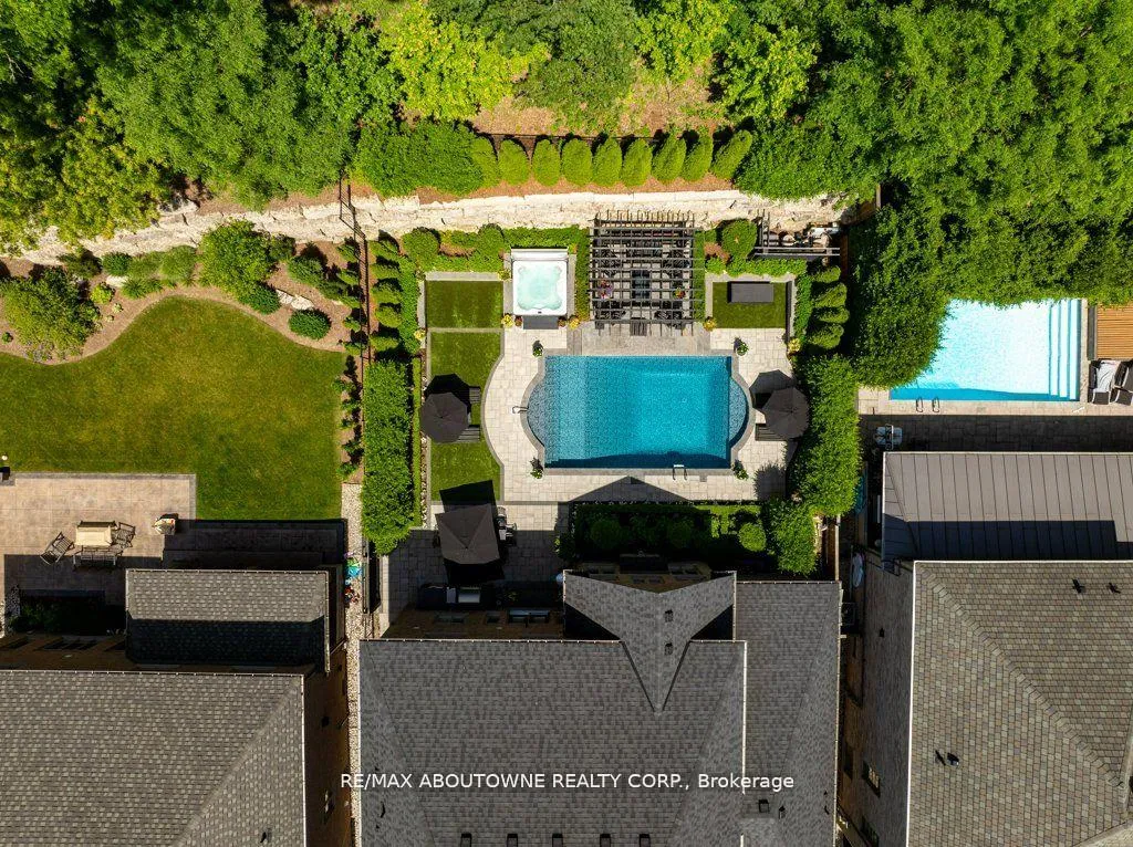 Photo 48 of 47 Legacy Lane, Hamilton, Ancaster — HOMEH