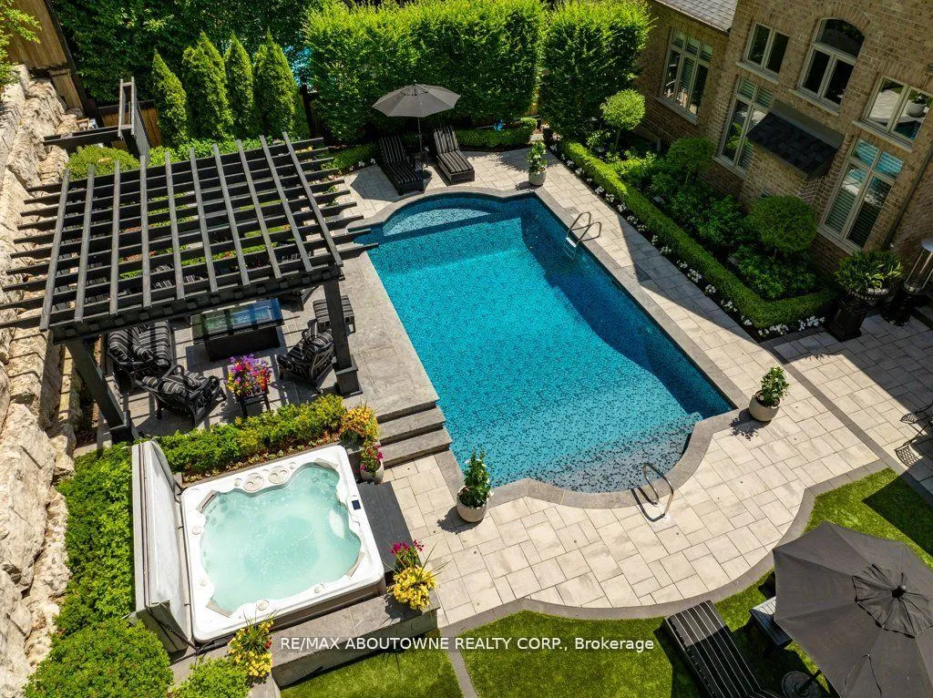 Photo 49 of 47 Legacy Lane, Hamilton, Ancaster — HOMEH