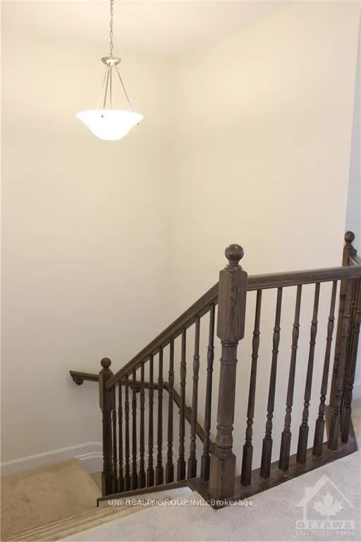 Photo 17 of 151 Bending Way, Ottawa, Barrhaven - Hearts Desire — HOMEH