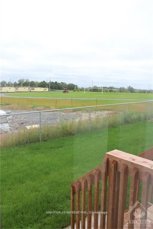 Photo 24 of 151 Bending Way, Ottawa, Barrhaven - Hearts Desire — HOMEH