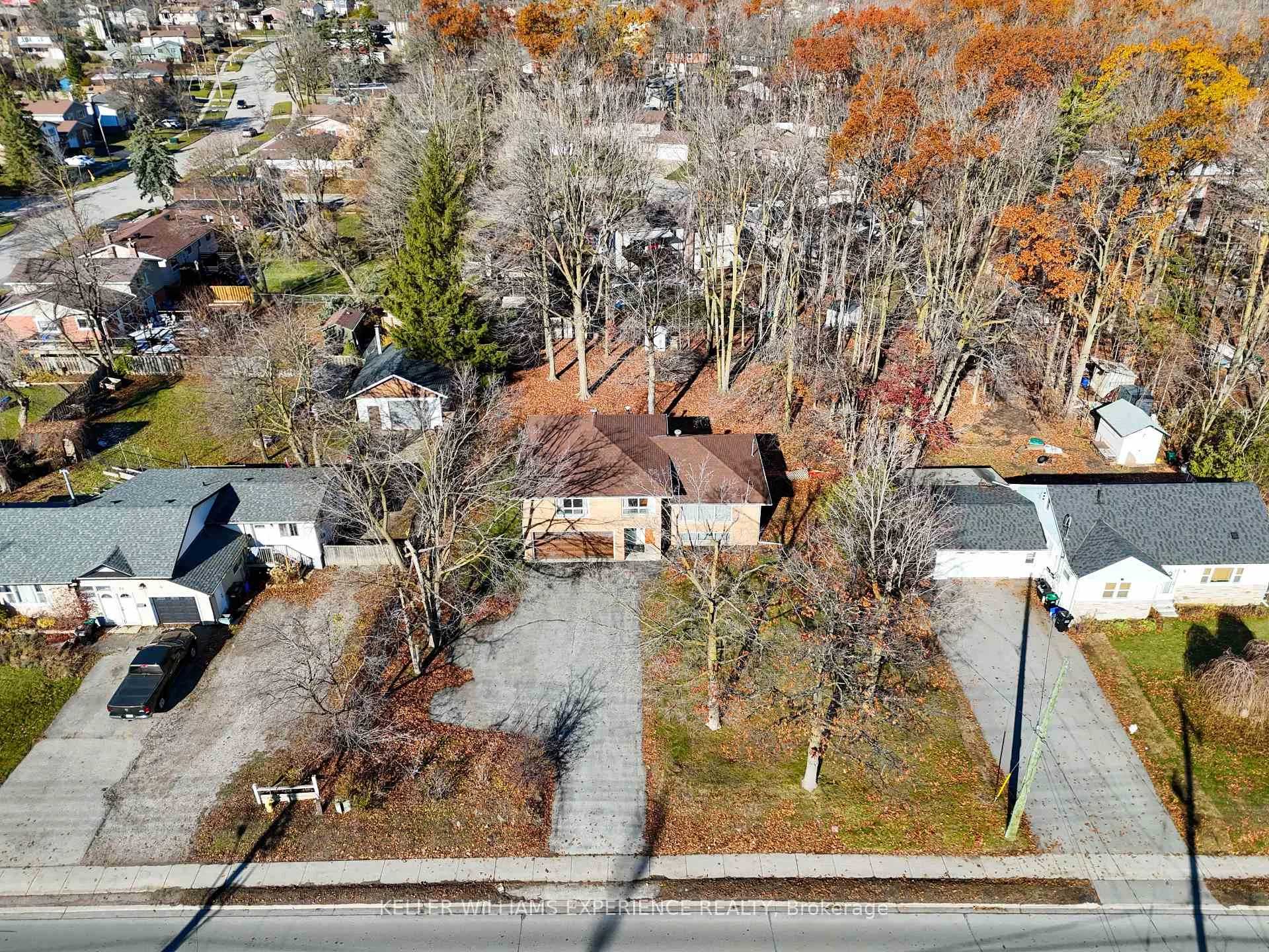 Photo 2 of 48 Cundles Road E, Barrie, Cundles East — HOMEH