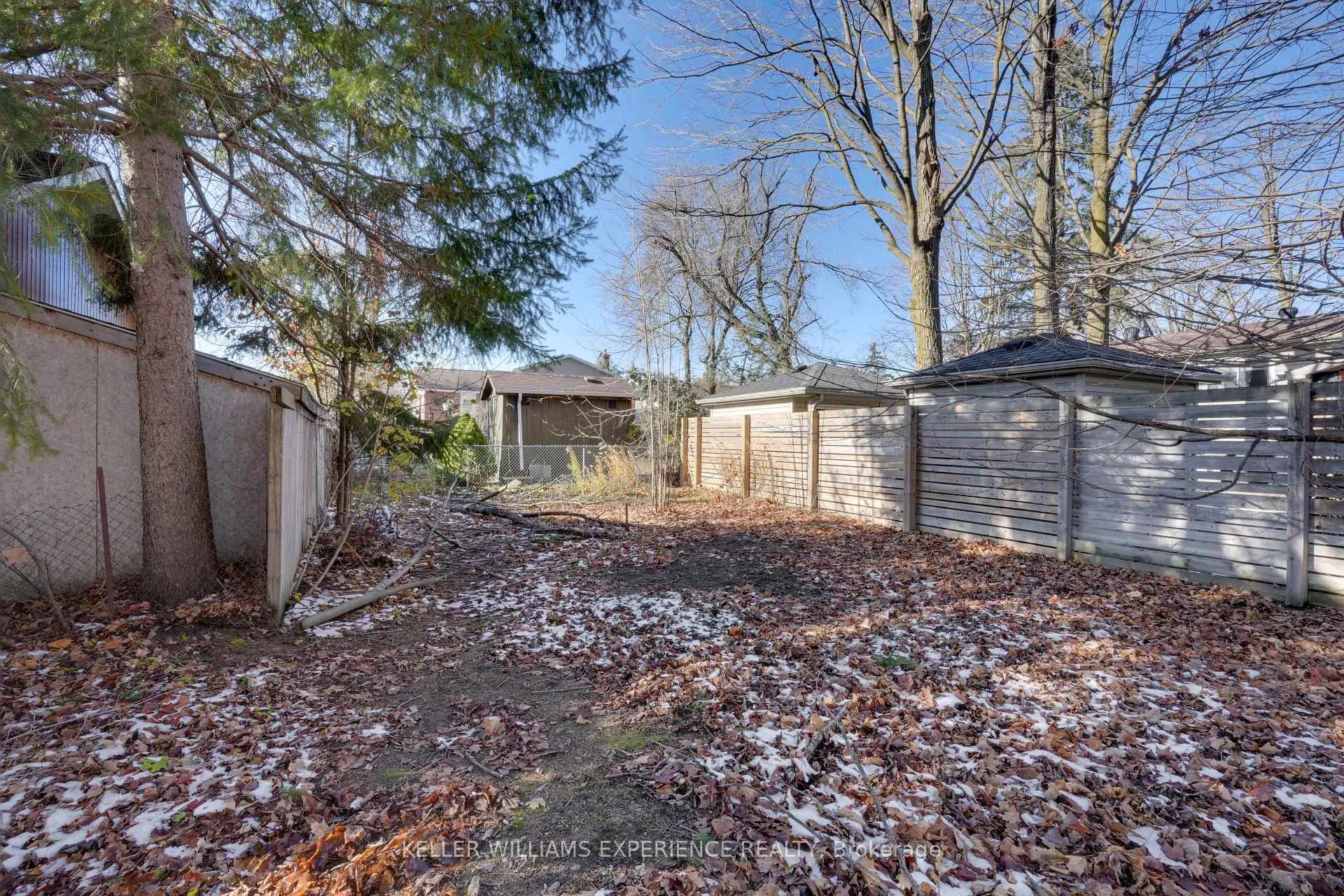 Photo 40 of 48 Cundles Road E, Barrie, Cundles East — HOMEH