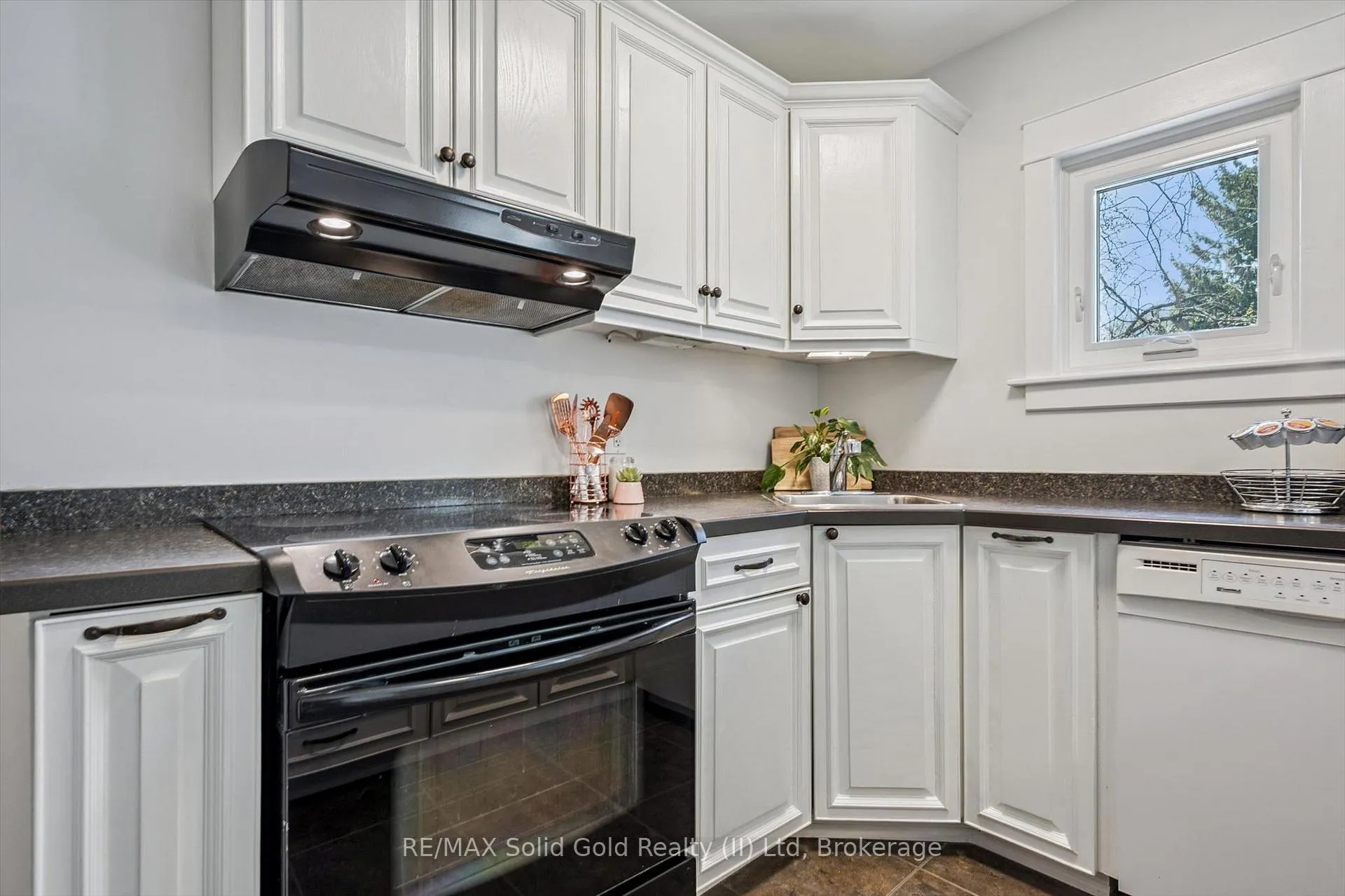 Photo 19 of 85 Audrey Avenue, Guelph, St. Patrick's Ward — HOMEH