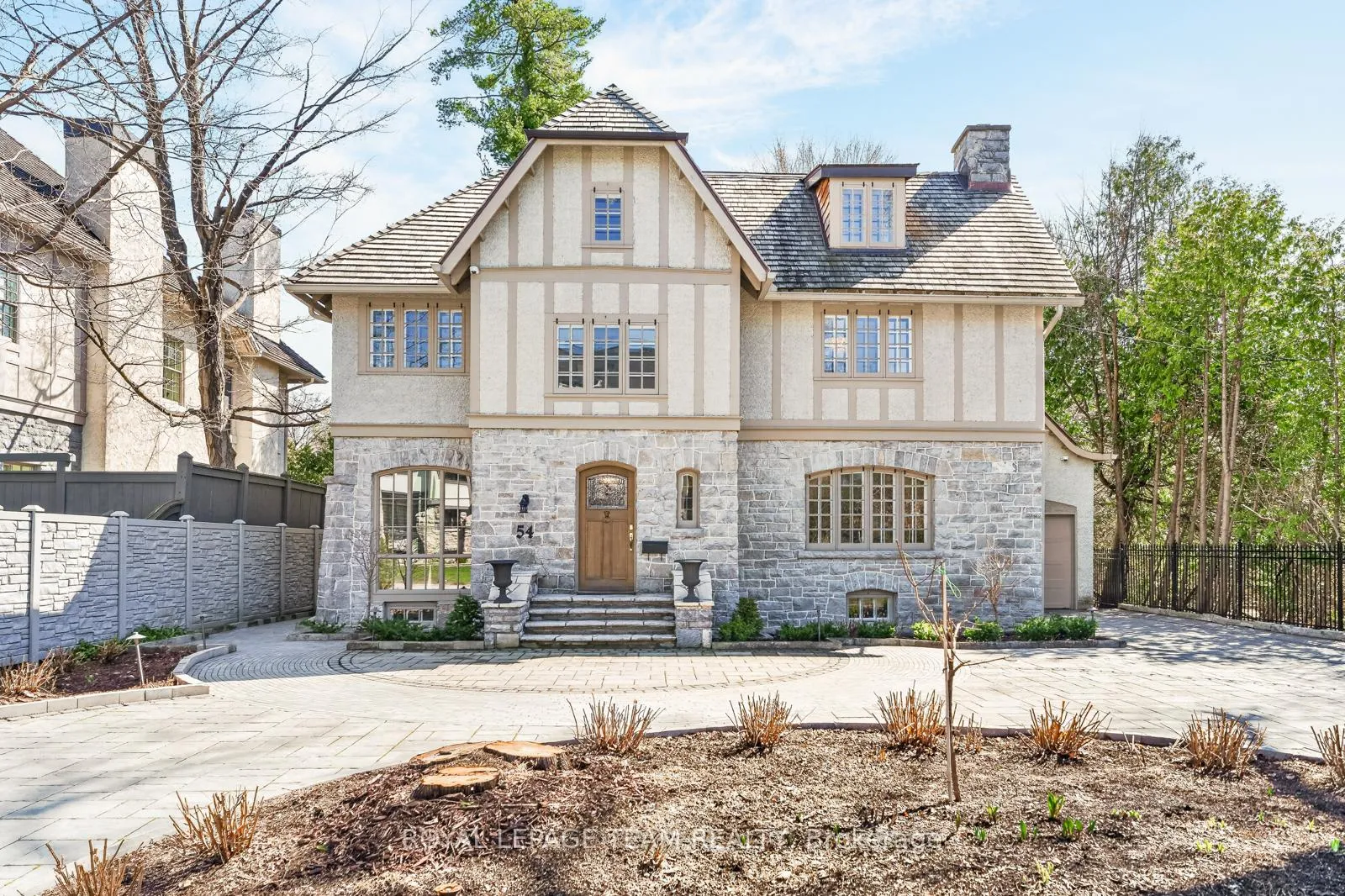 Photo 3 of 54 Park Road, Ottawa, Rockcliffe — HOMEH