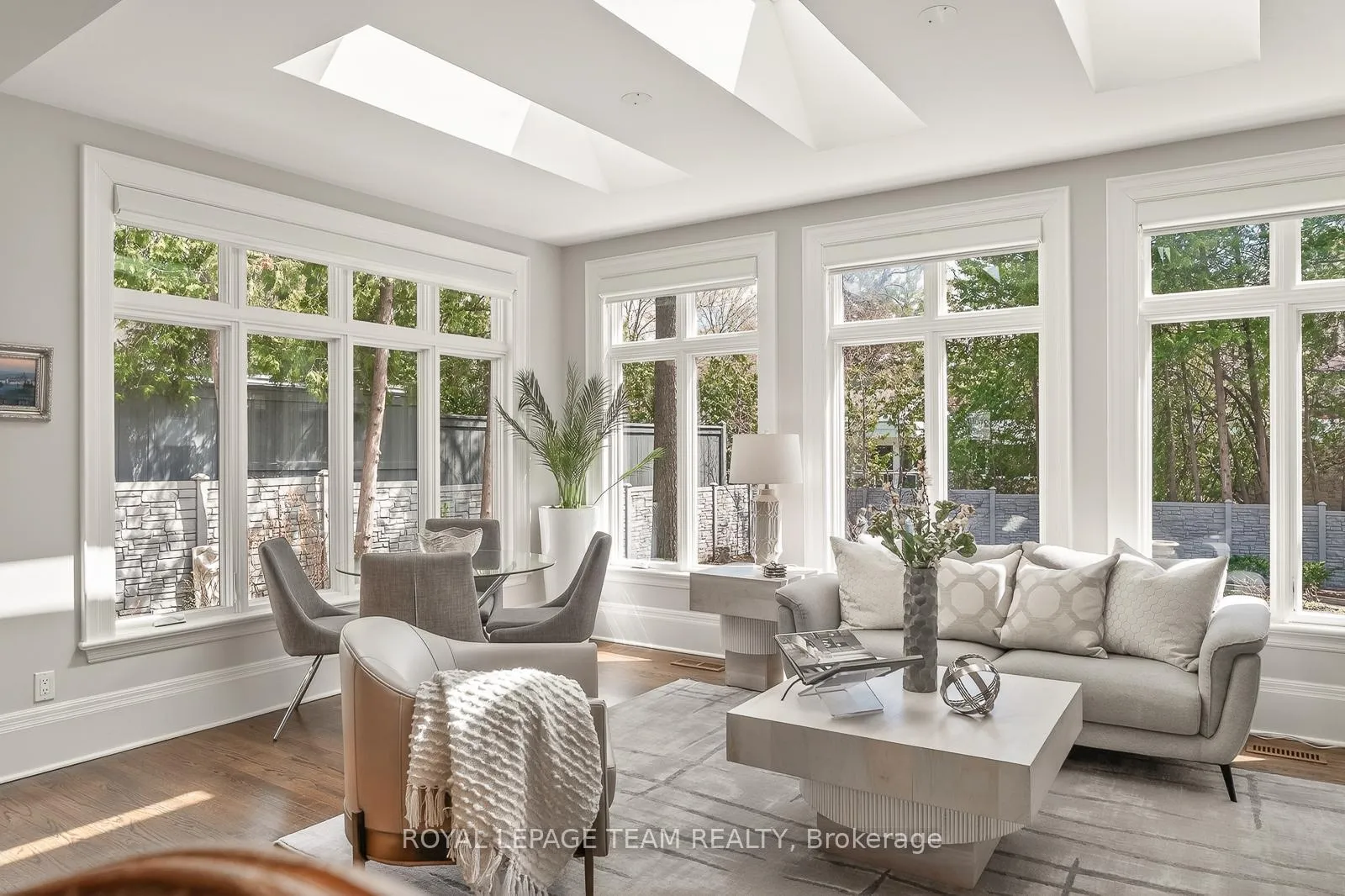 Photo 5 of 54 Park Road, Ottawa, Rockcliffe — HOMEH