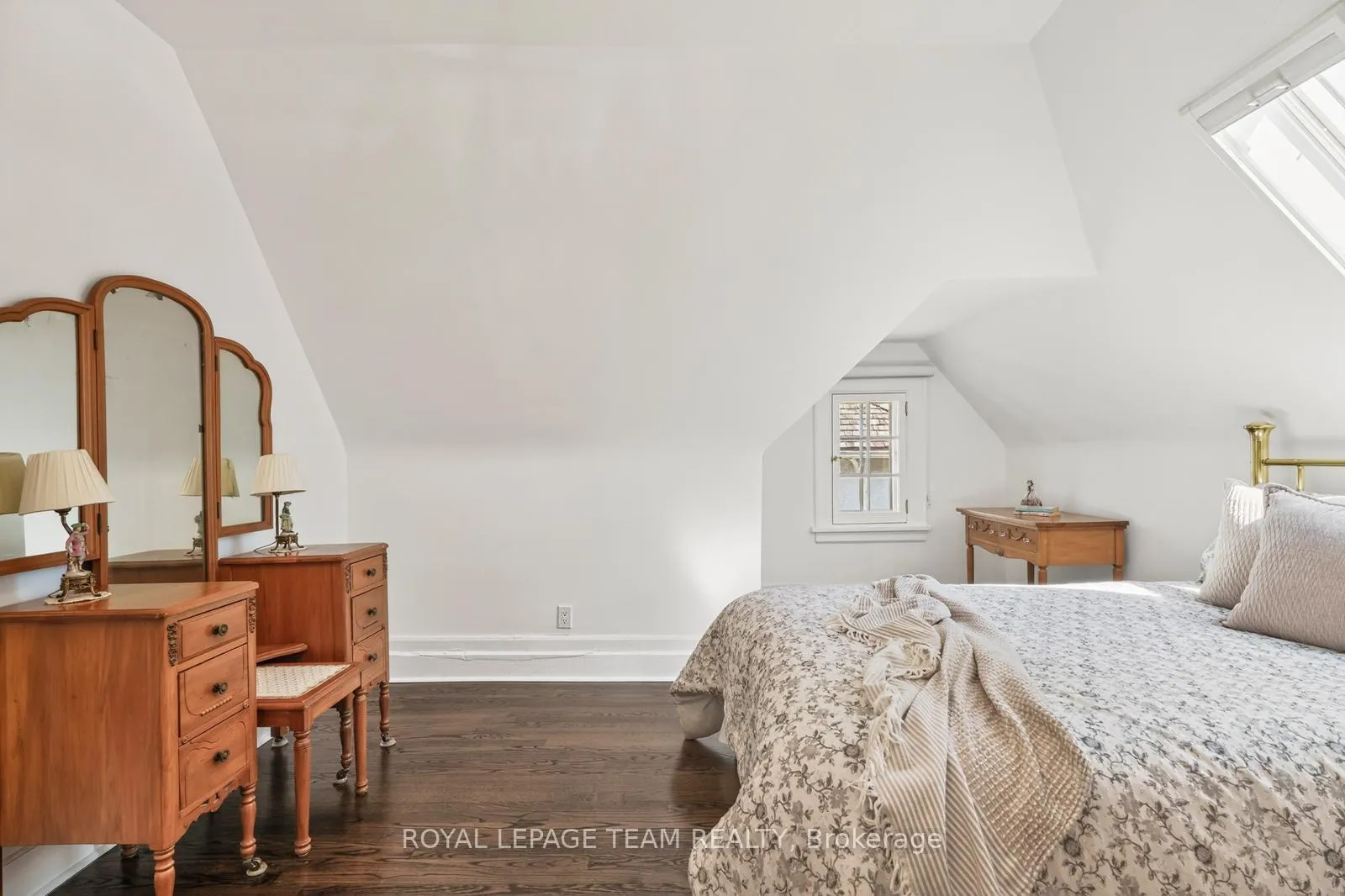Photo 28 of 54 Park Road, Ottawa, Rockcliffe — HOMEH
