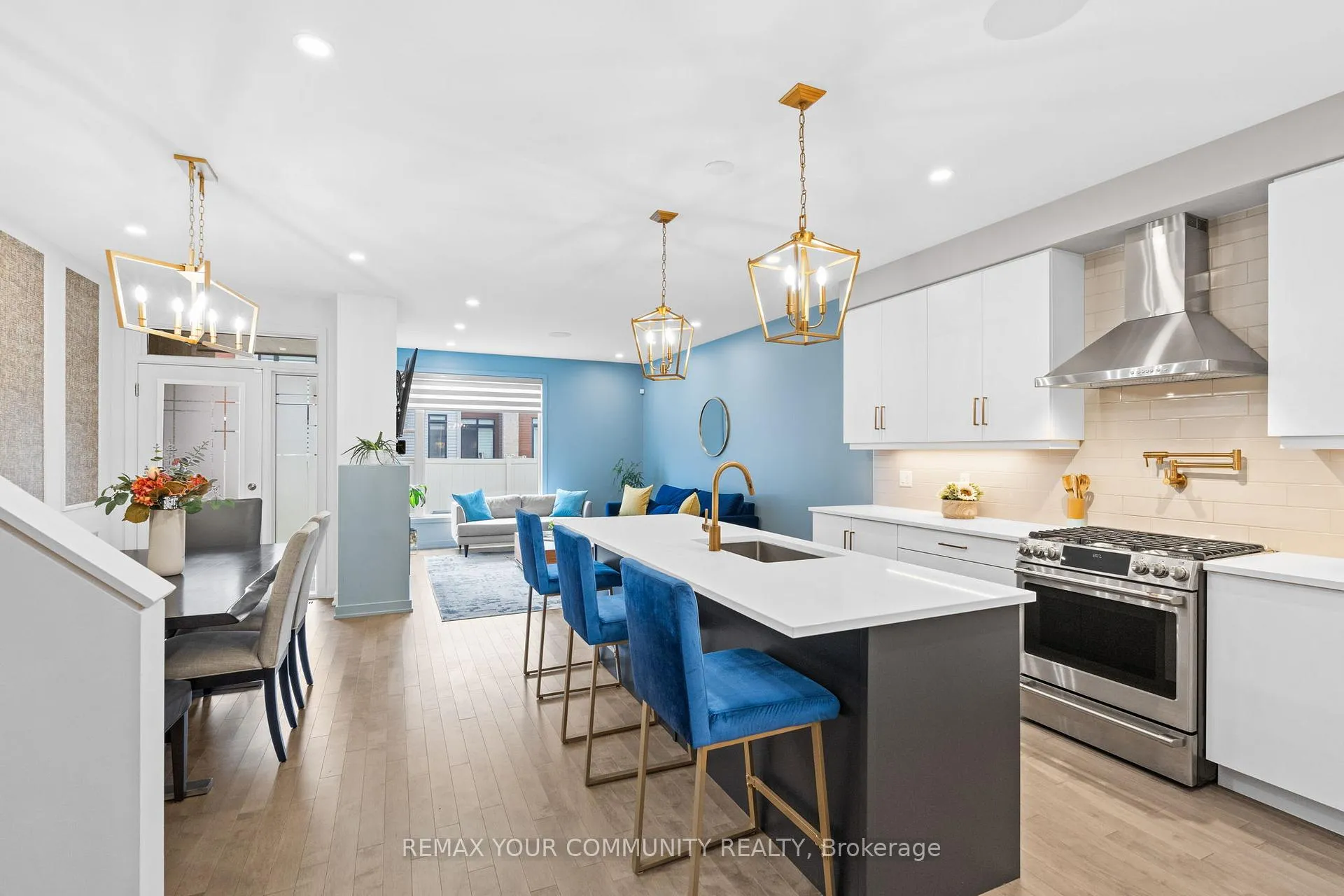 Photo 5 of 215 Pisces Terrace, Ottawa, Leitrim — HOMEH