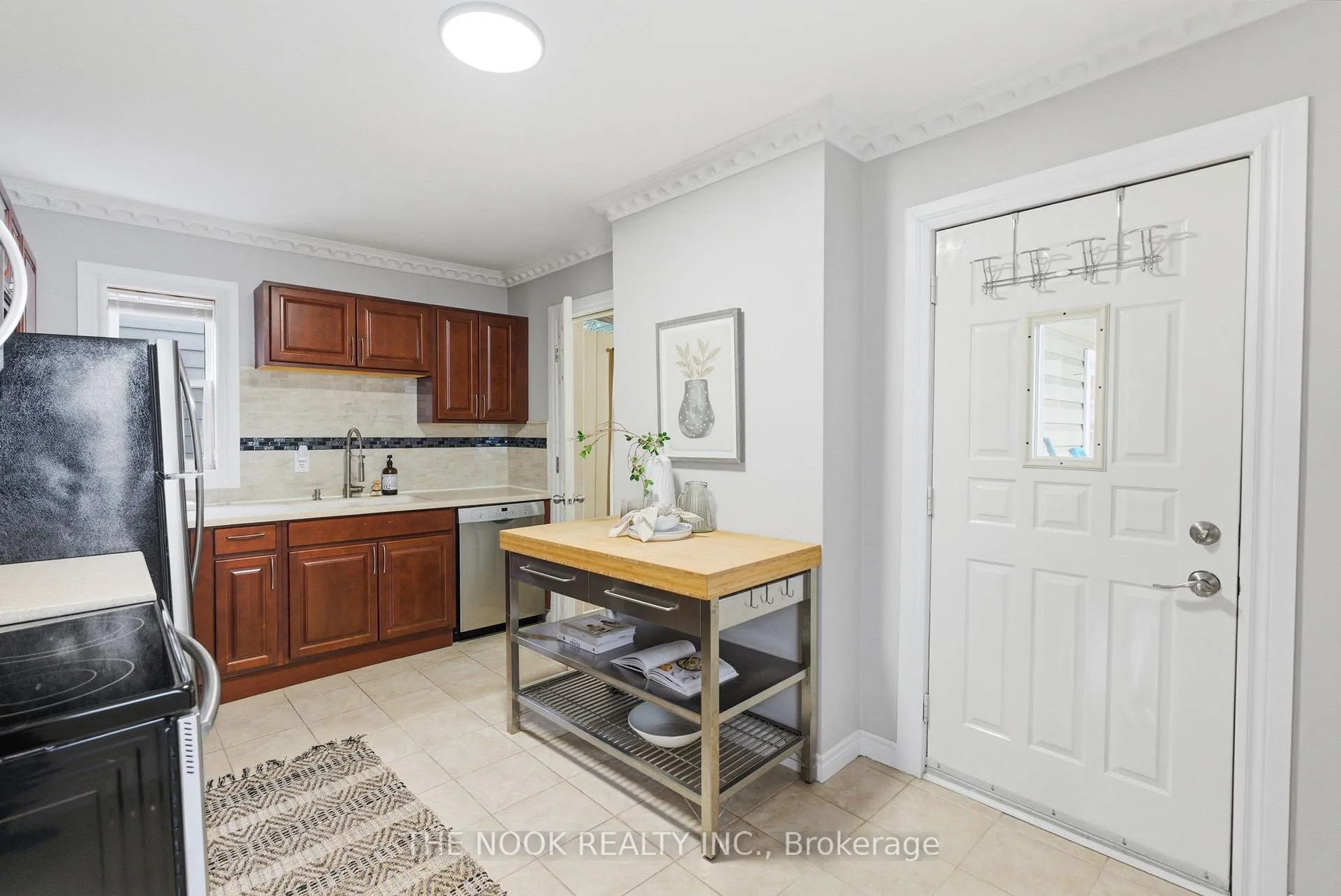 Photo 18 of 115 Banting Avenue, Oshawa, Central — HOMEH
