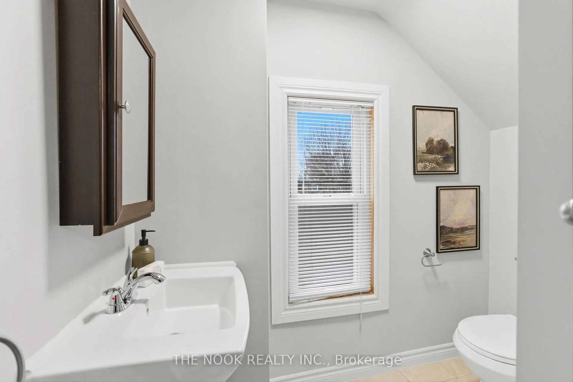 Photo 38 of 115 Banting Avenue, Oshawa, Central — HOMEH