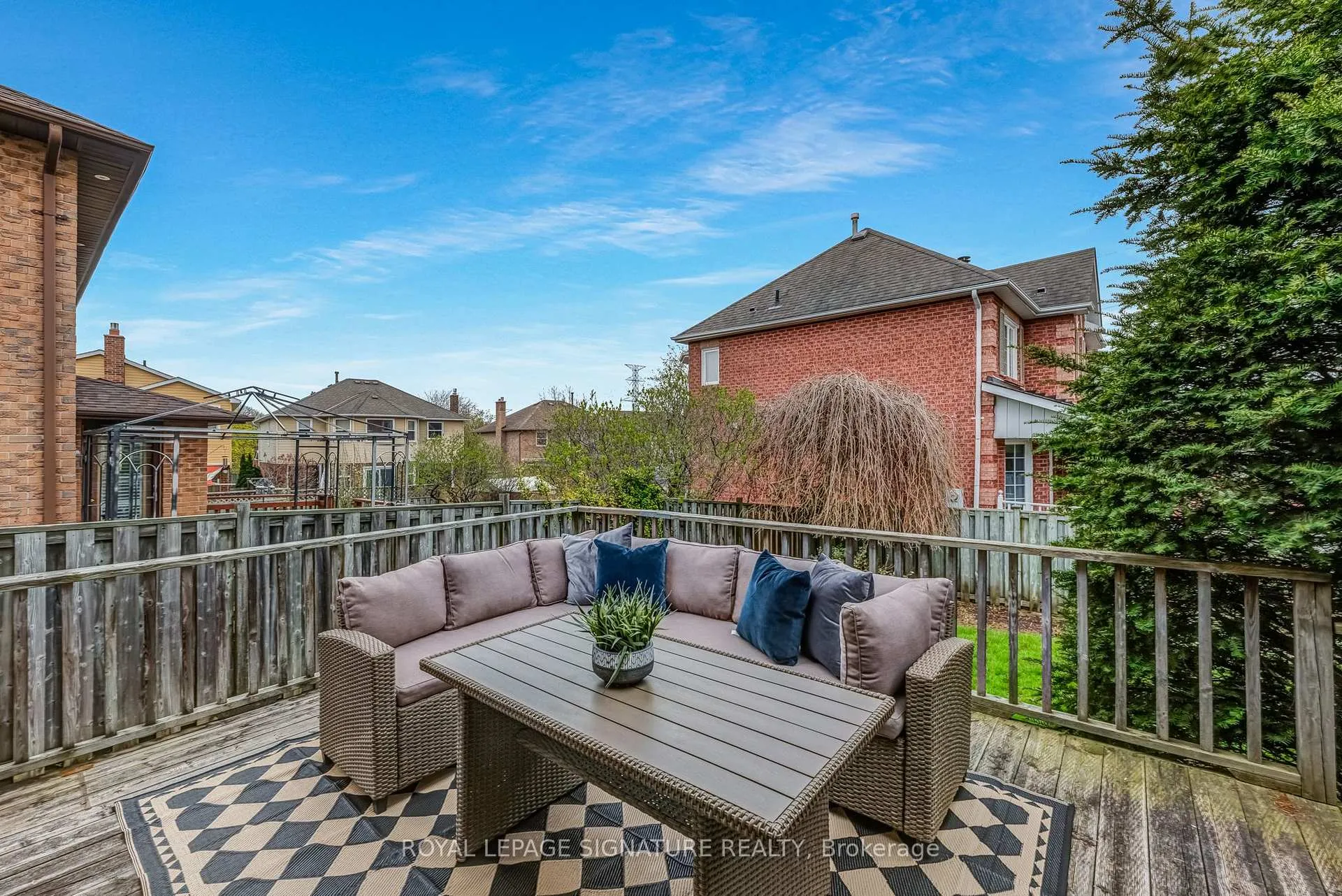 Photo 32 of 1204 Maple Gate Road, Pickering, Liverpool — HOMEH