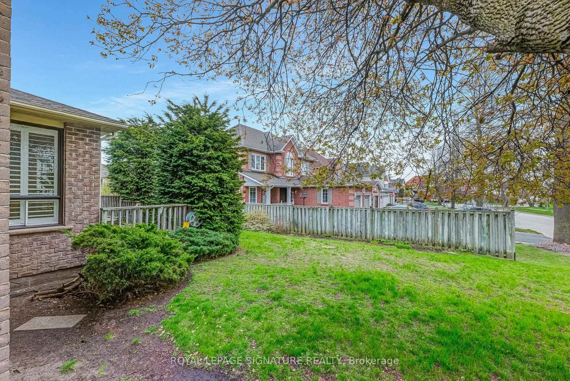 Photo 34 of 1204 Maple Gate Road, Pickering, Liverpool — HOMEH