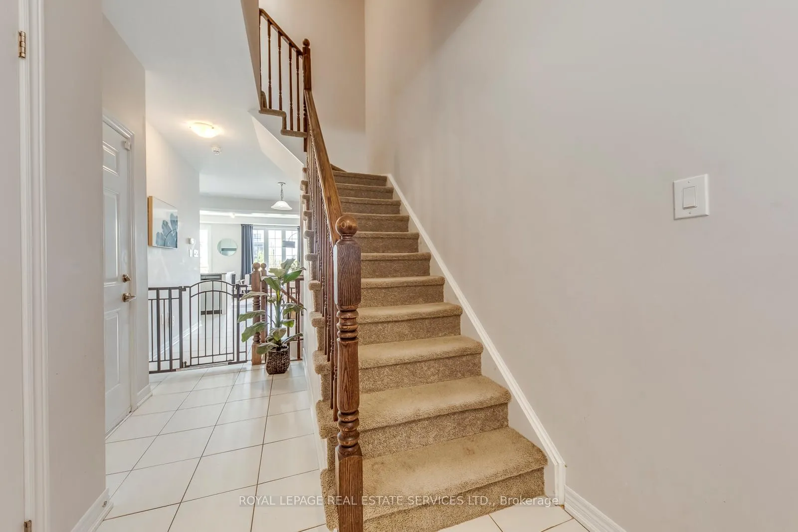 Photo 5 of 3132 Blackfriar Common, Oakville, Joshua Meadows — HOMEH