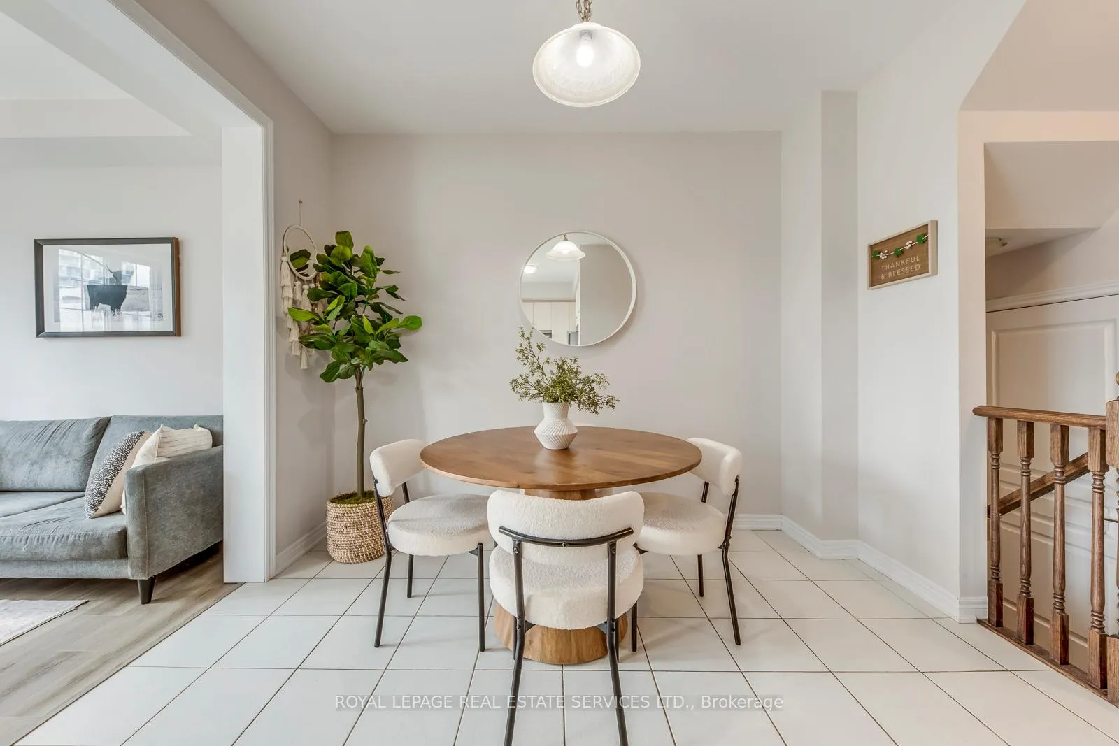 Photo 9 of 3132 Blackfriar Common, Oakville, Joshua Meadows — HOMEH