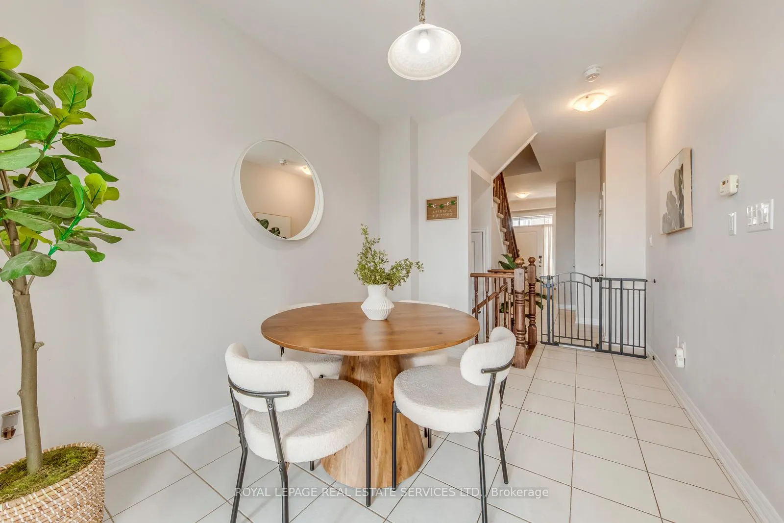 Photo 10 of 3132 Blackfriar Common, Oakville, Joshua Meadows — HOMEH