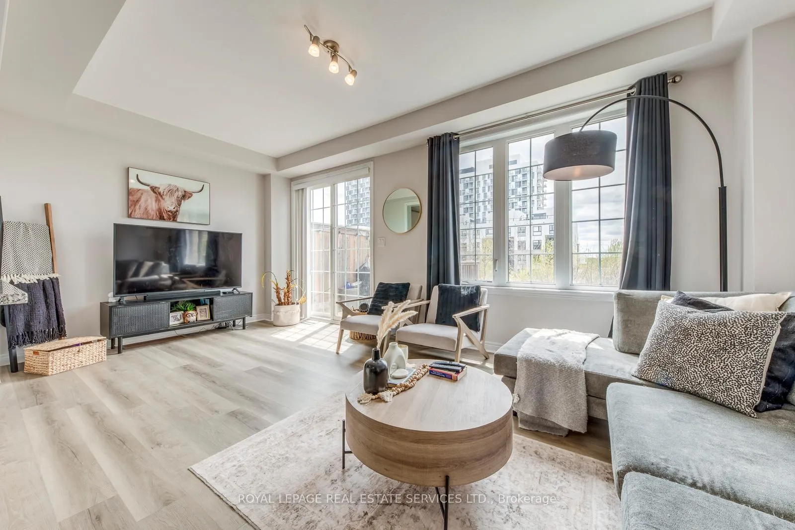 Photo 11 of 3132 Blackfriar Common, Oakville, Joshua Meadows — HOMEH