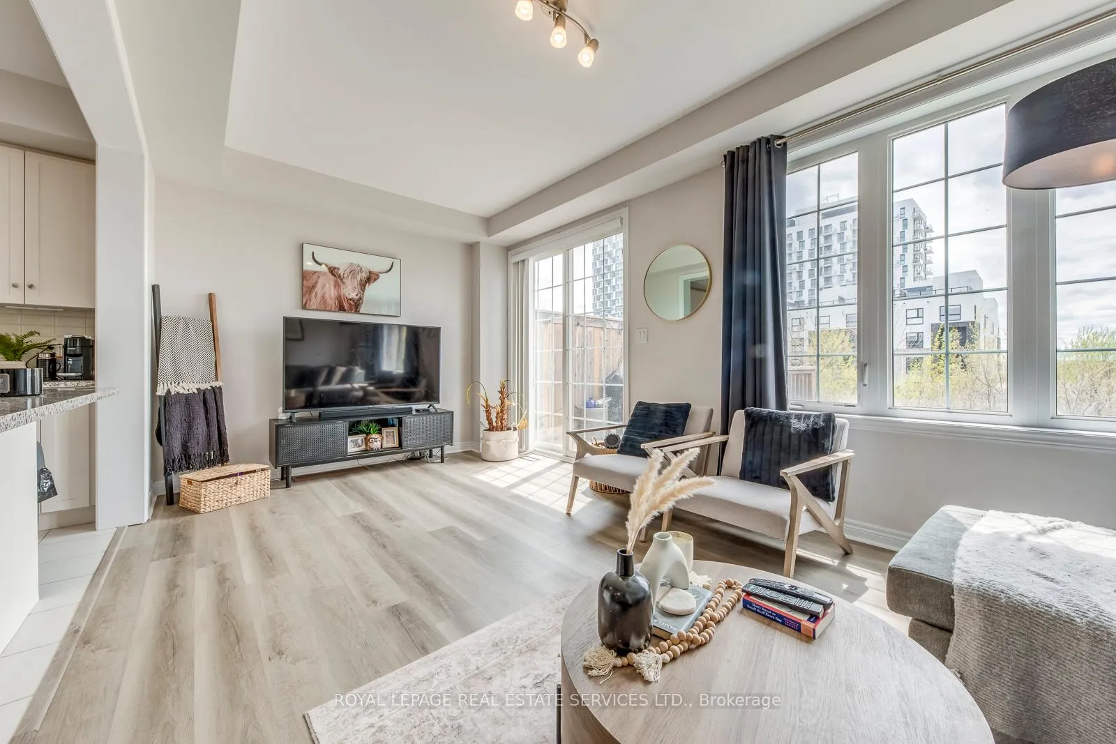 Photo 13 of 3132 Blackfriar Common, Oakville, Joshua Meadows — HOMEH