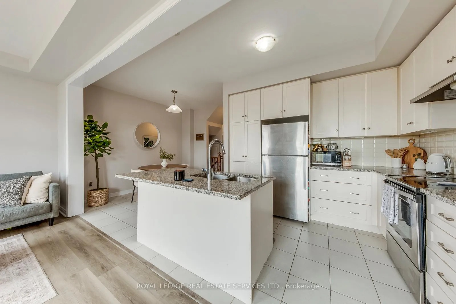 Photo 19 of 3132 Blackfriar Common, Oakville, Joshua Meadows — HOMEH