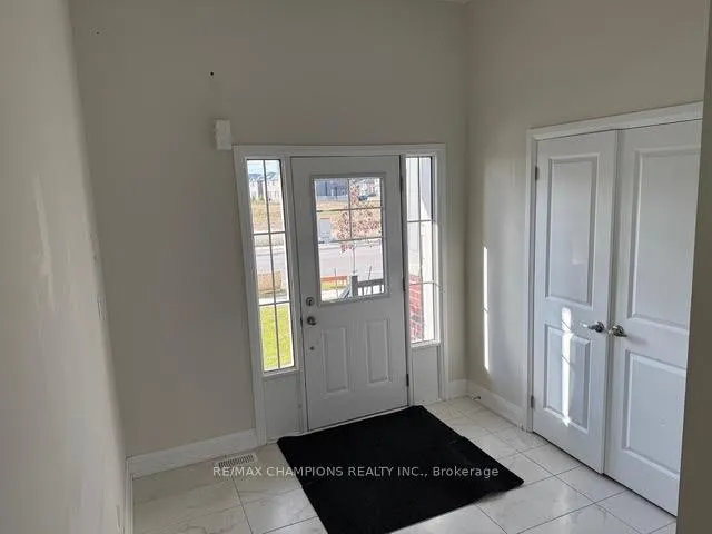 Photo 4 of 186 Union Boulevard, Wasaga Beach — HOMEH