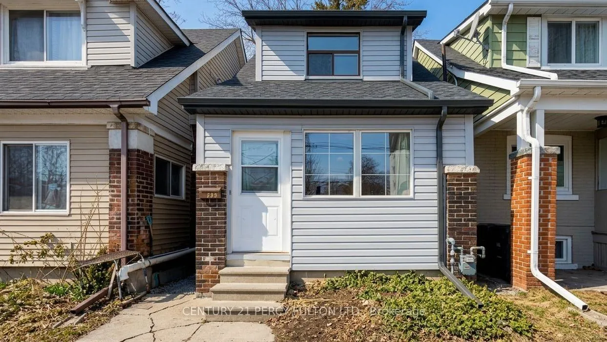 Photo 1 of 366 Coxwell Avenue, Toronto, Greenwood-Coxwell — HOMEH