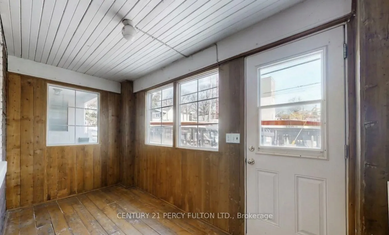 Photo 2 of 366 Coxwell Avenue, Toronto, Greenwood-Coxwell — HOMEH