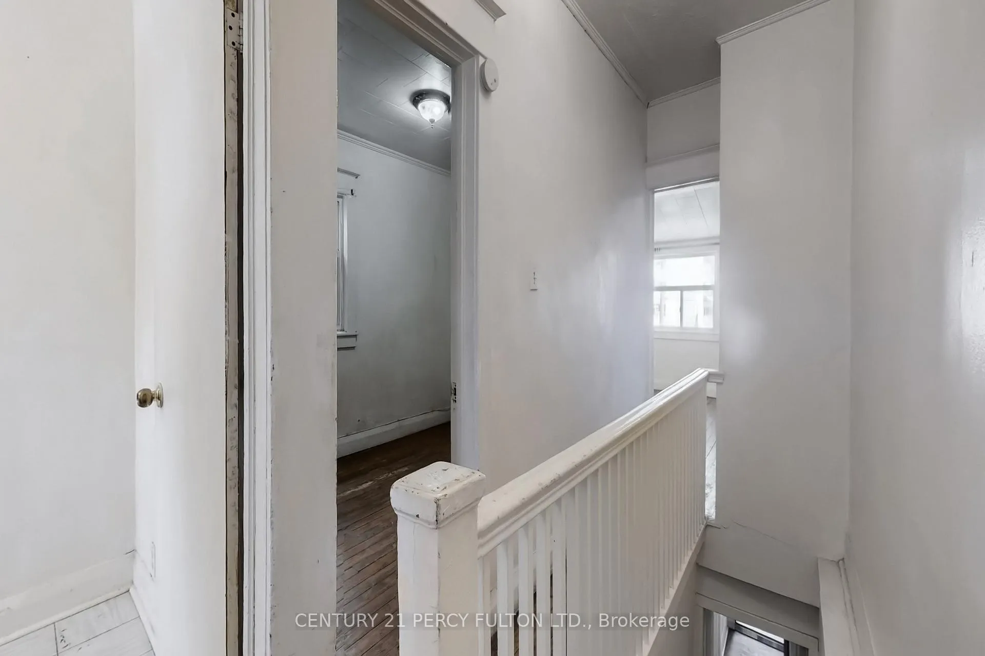 Photo 8 of 366 Coxwell Avenue, Toronto, Greenwood-Coxwell — HOMEH